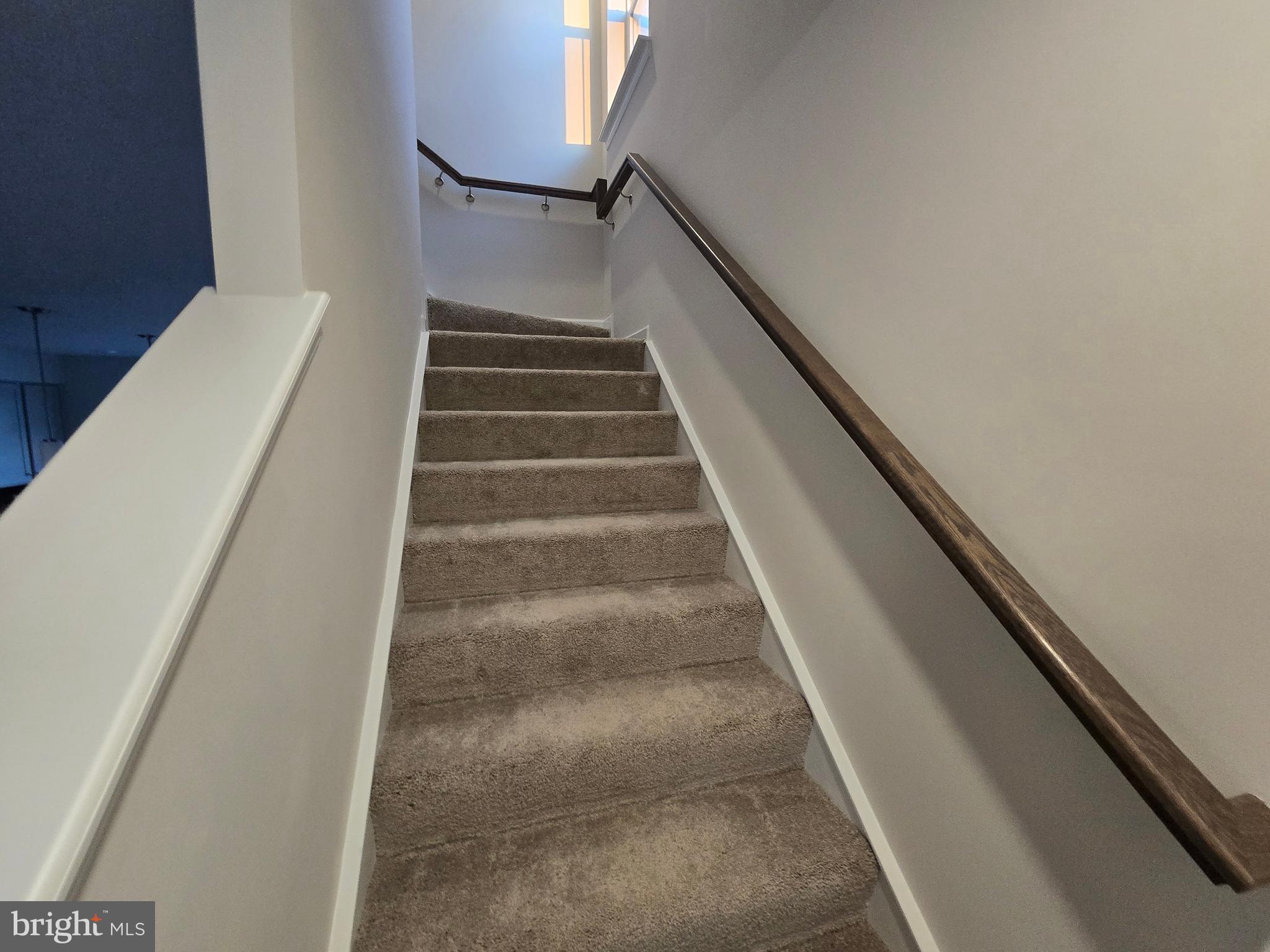 RED CLOVER MEADOWS - Residential Lease