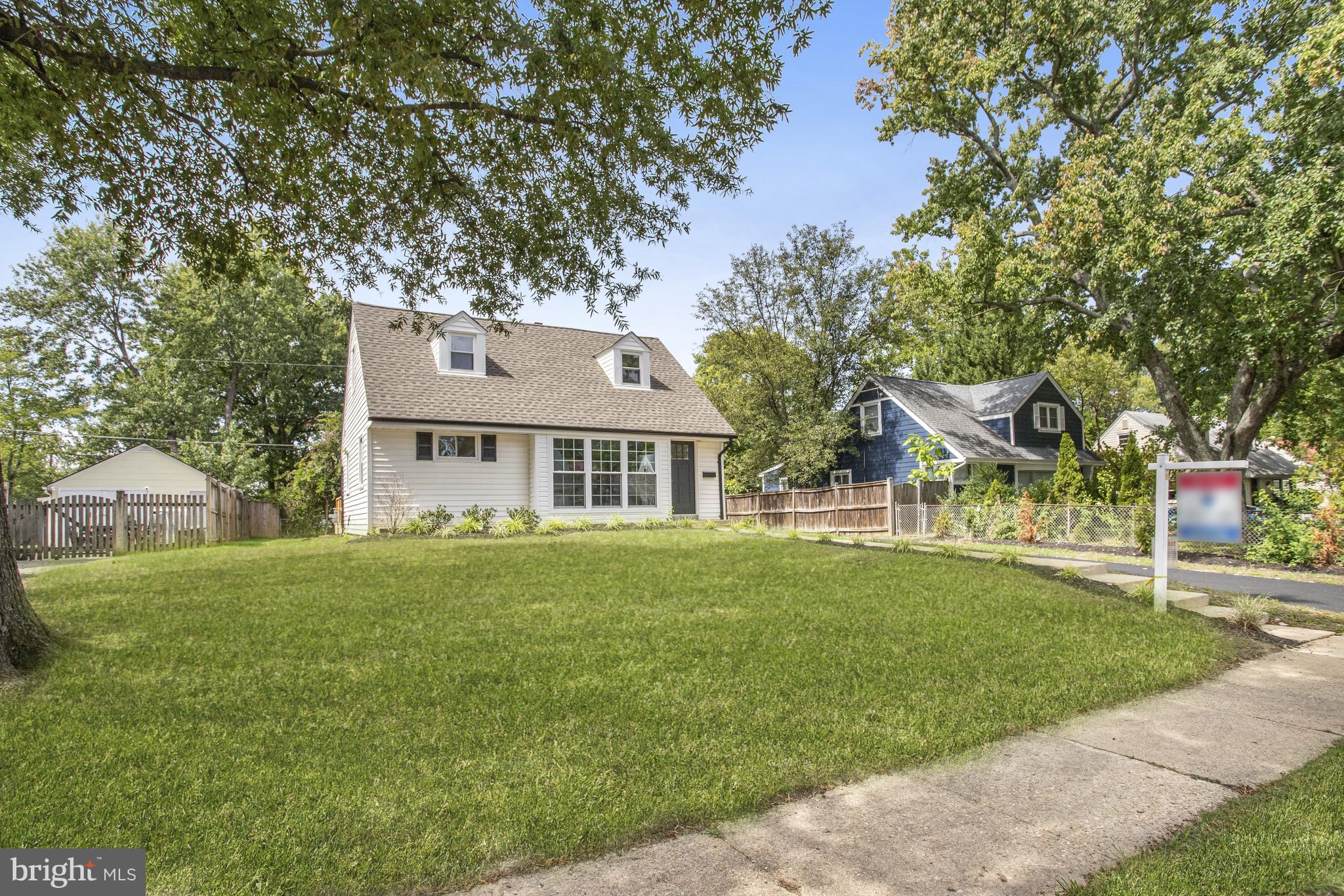 BUCKNELL MANOR - Residential Lease