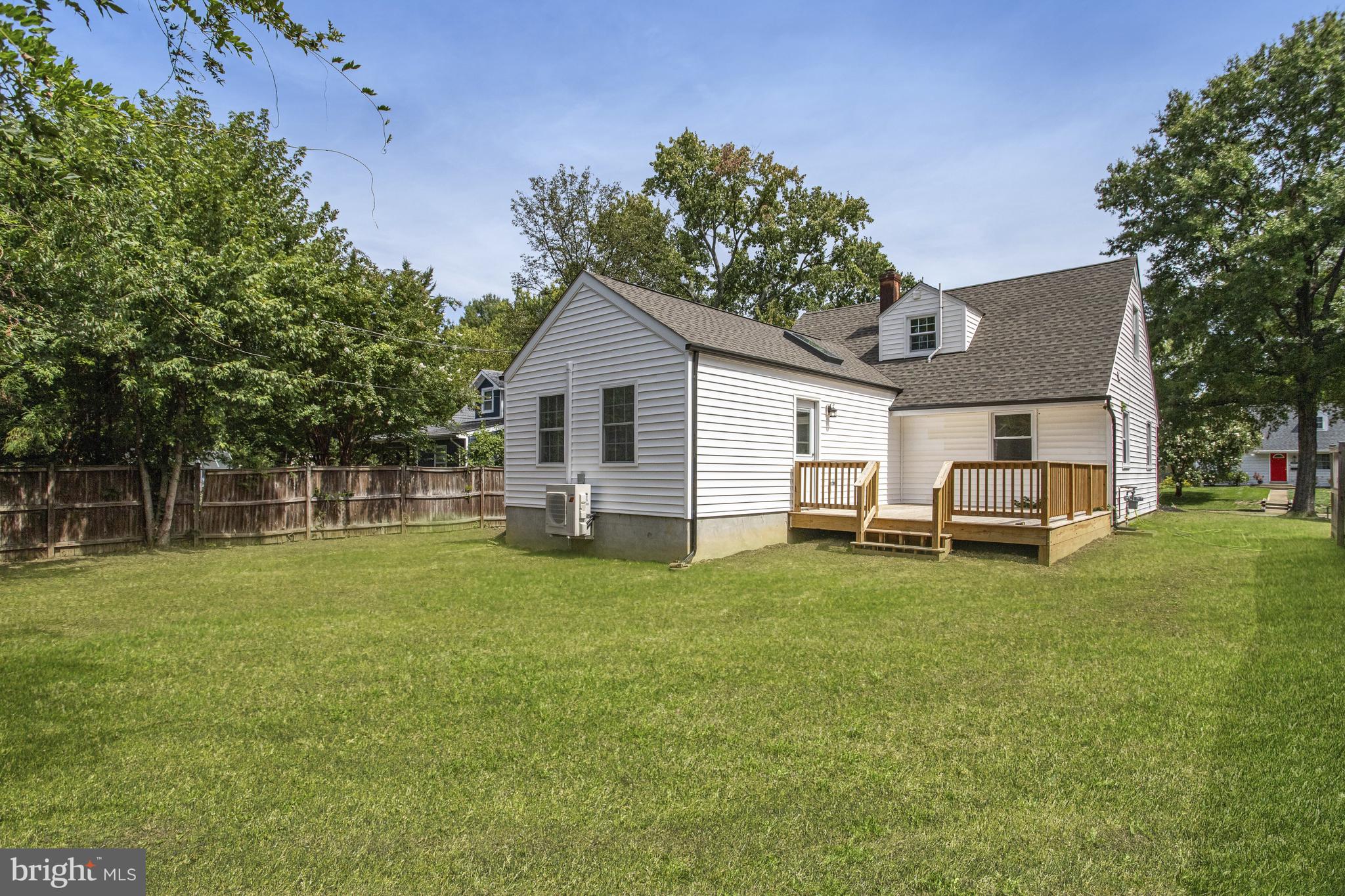 BUCKNELL MANOR - Residential Lease