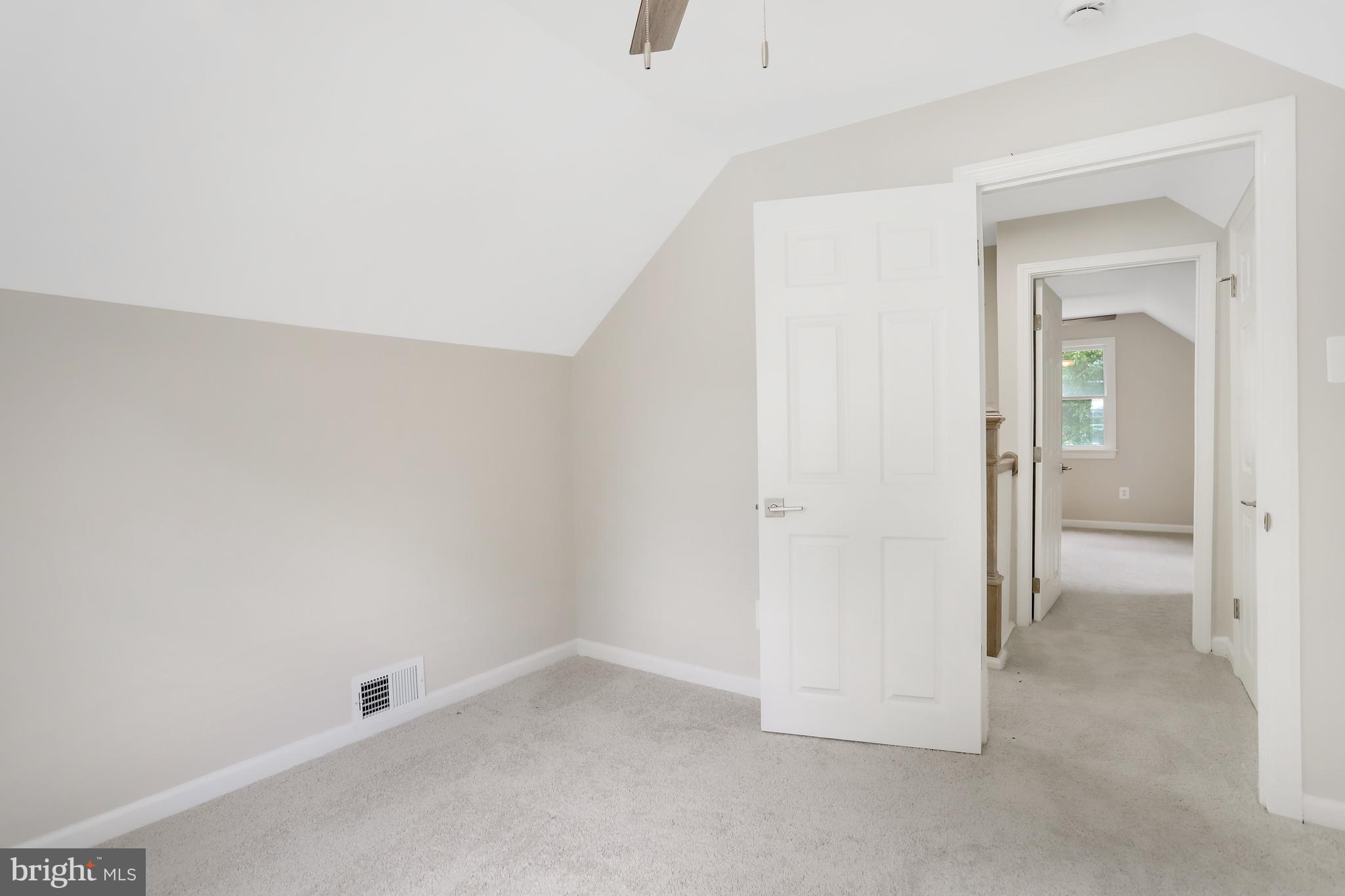 BUCKNELL MANOR - Residential Lease