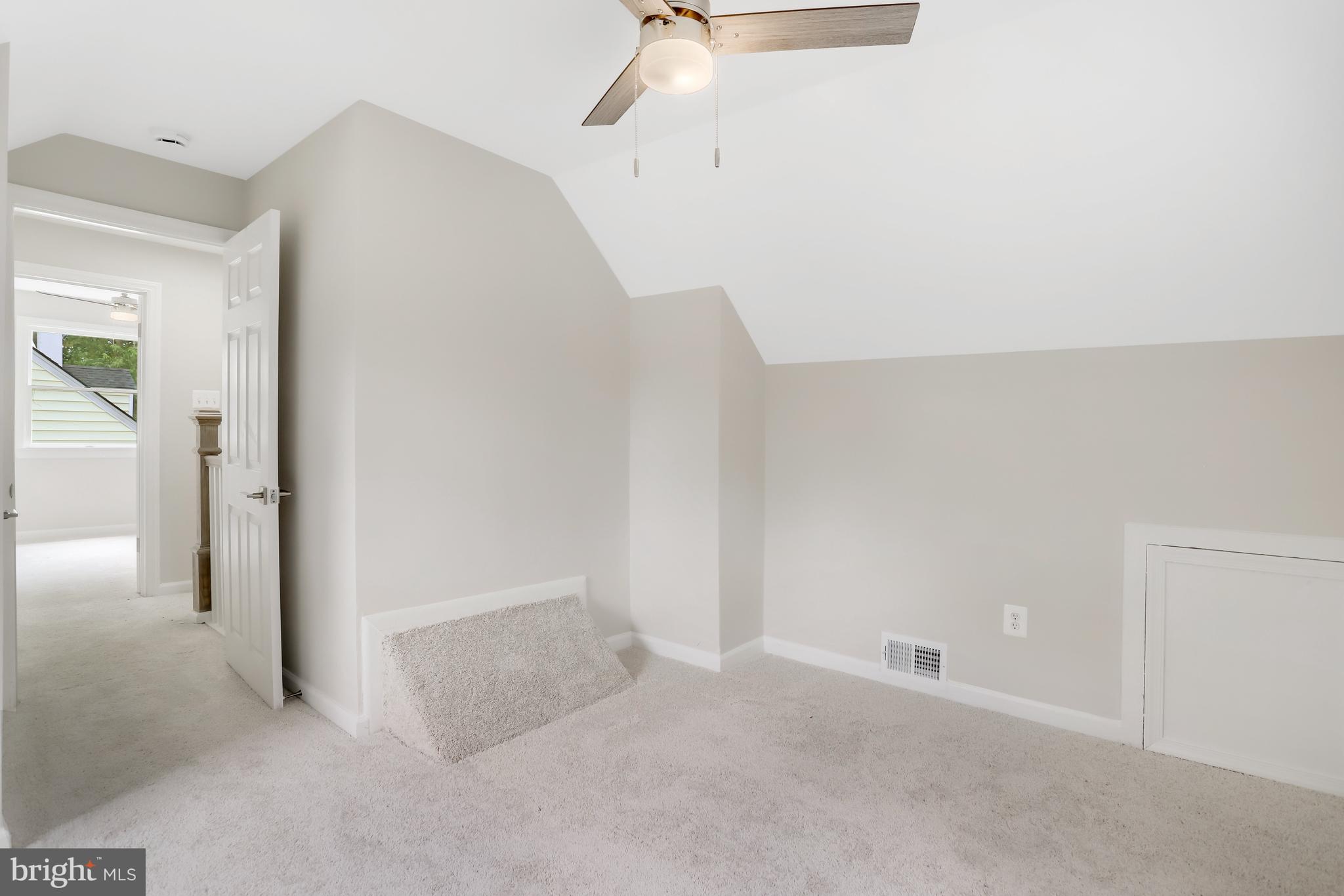 BUCKNELL MANOR - Residential Lease