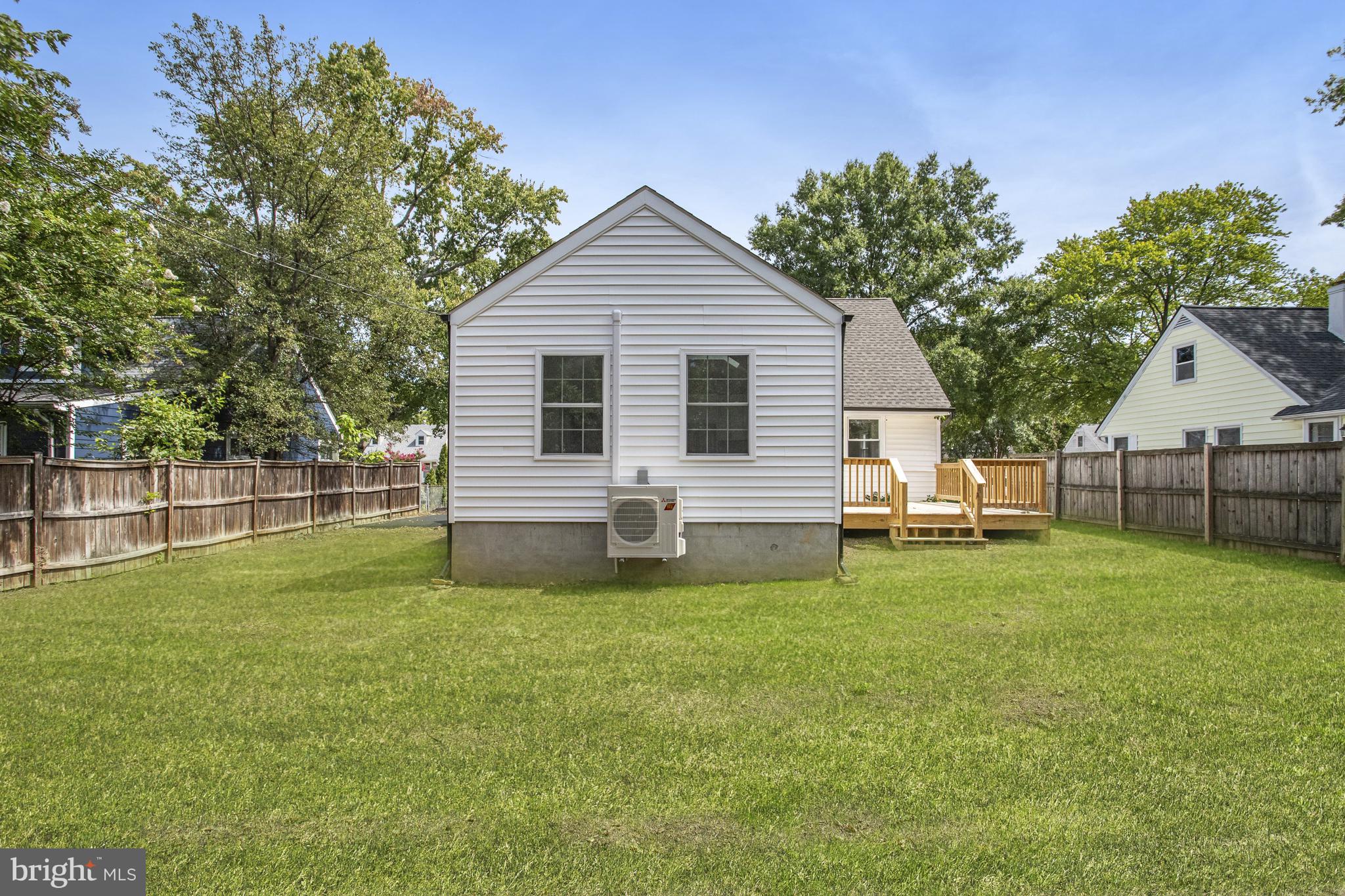 BUCKNELL MANOR - Residential Lease