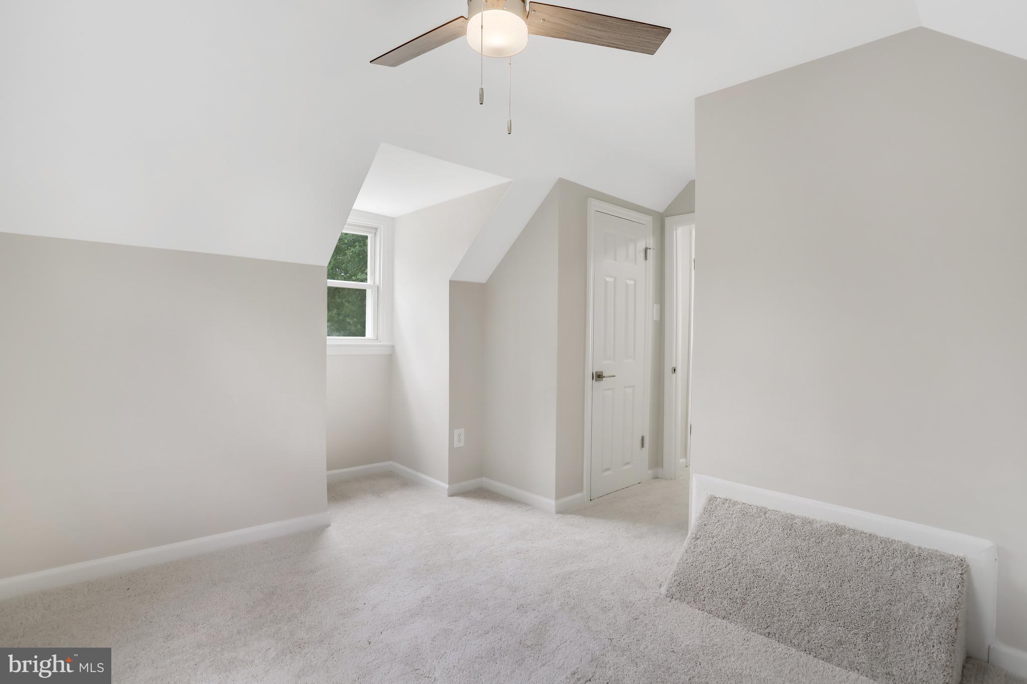 BUCKNELL MANOR - Residential Lease