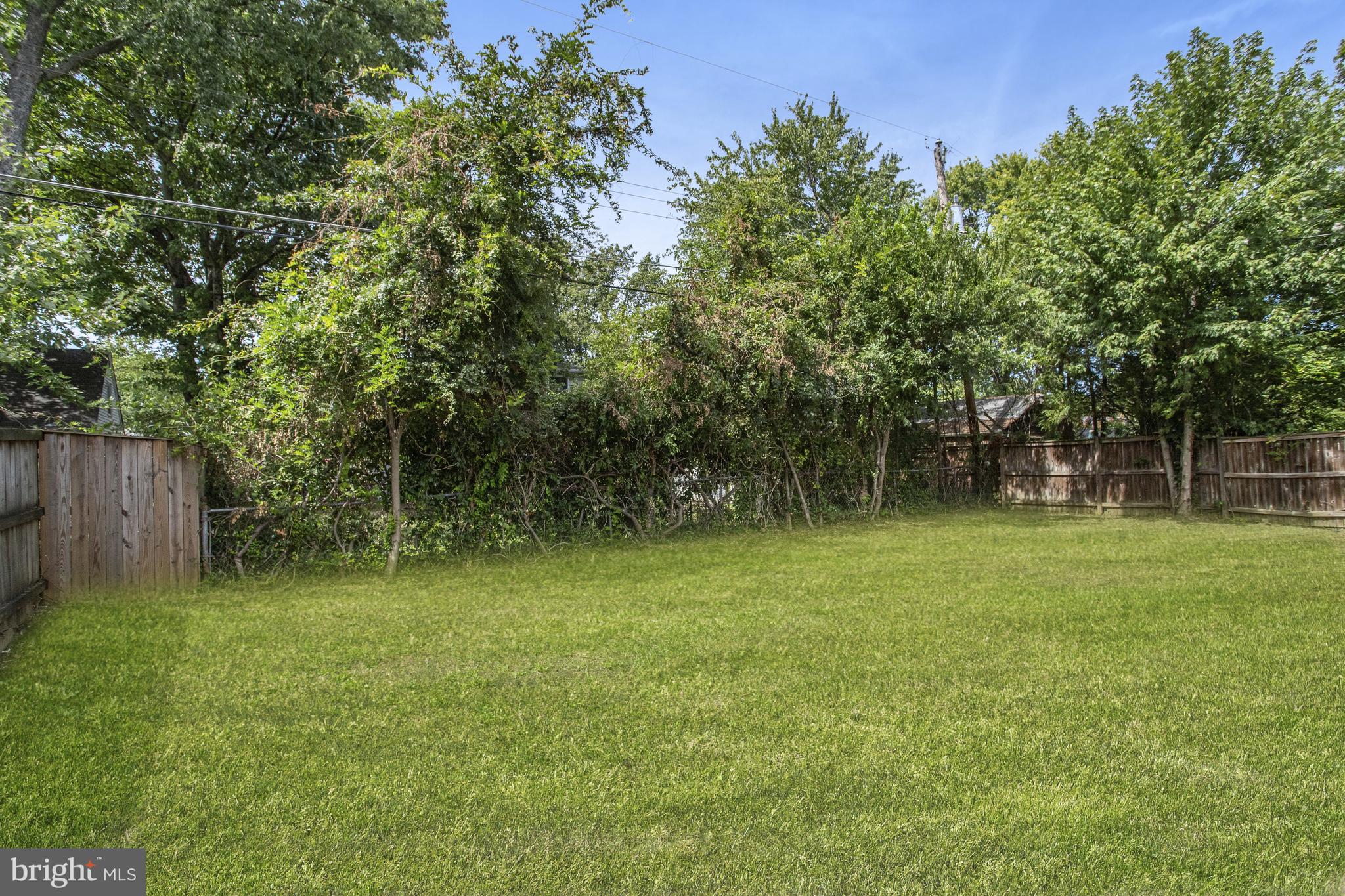 BUCKNELL MANOR - Residential Lease