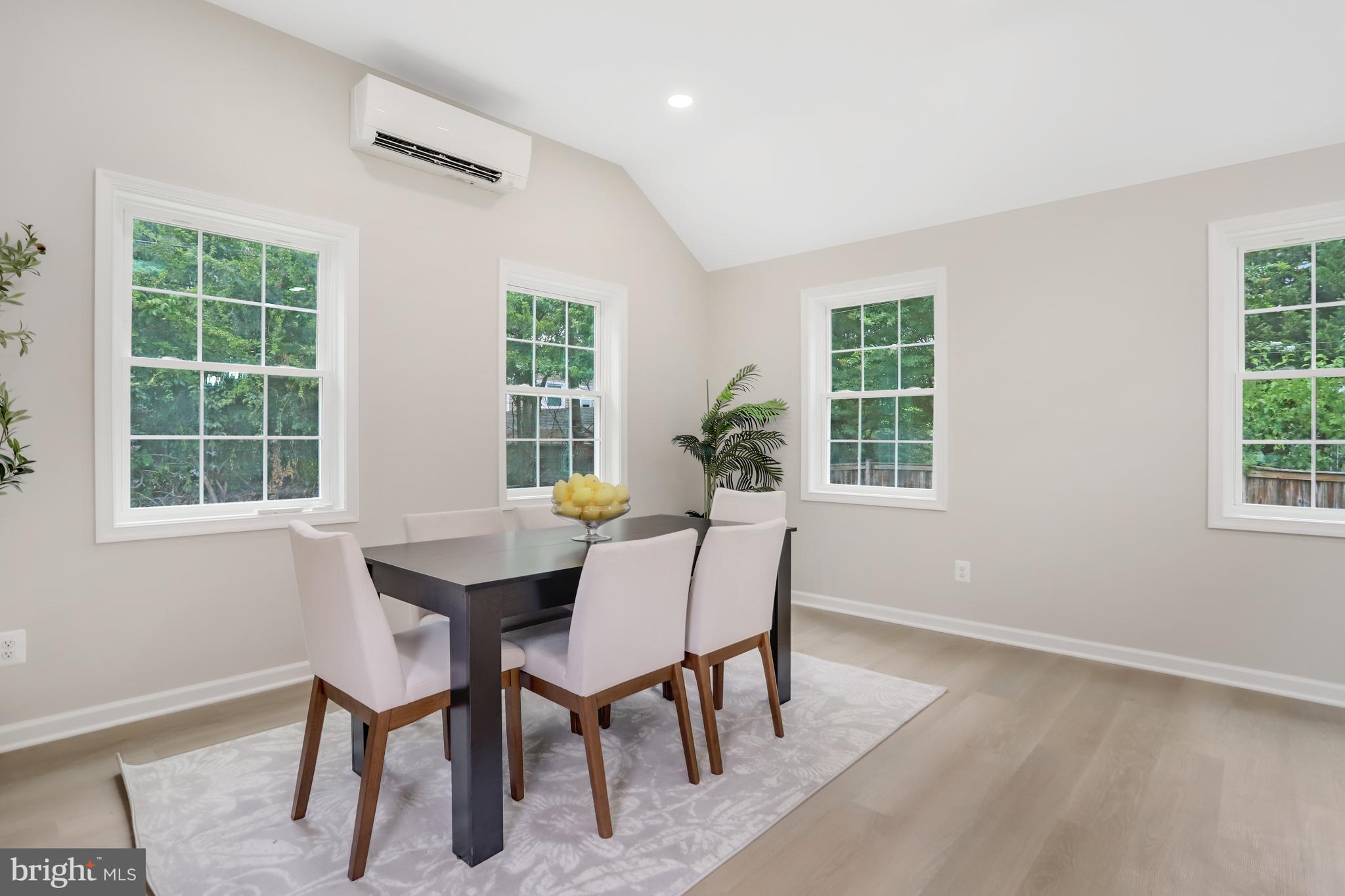 BUCKNELL MANOR - Residential Lease