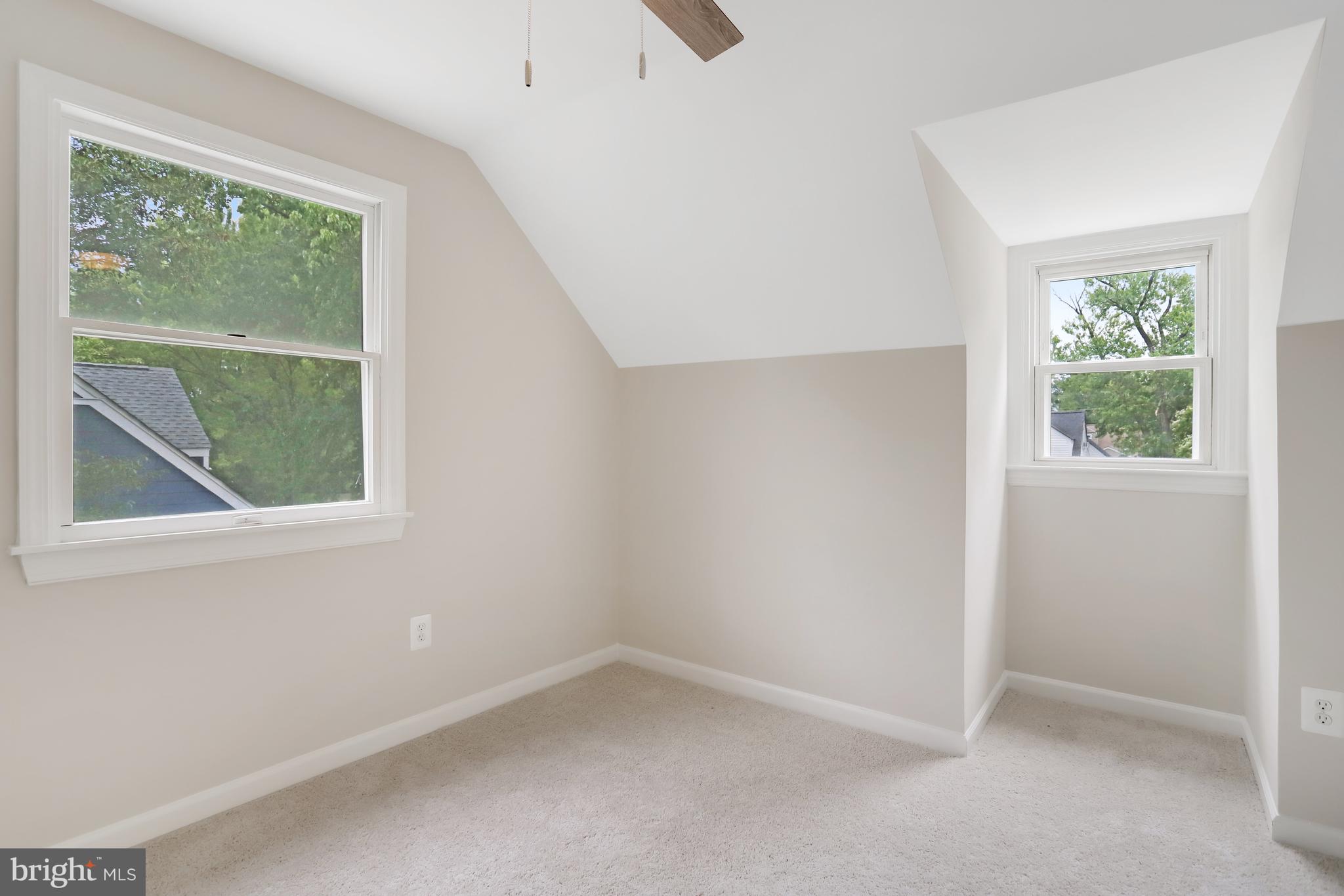 BUCKNELL MANOR - Residential Lease