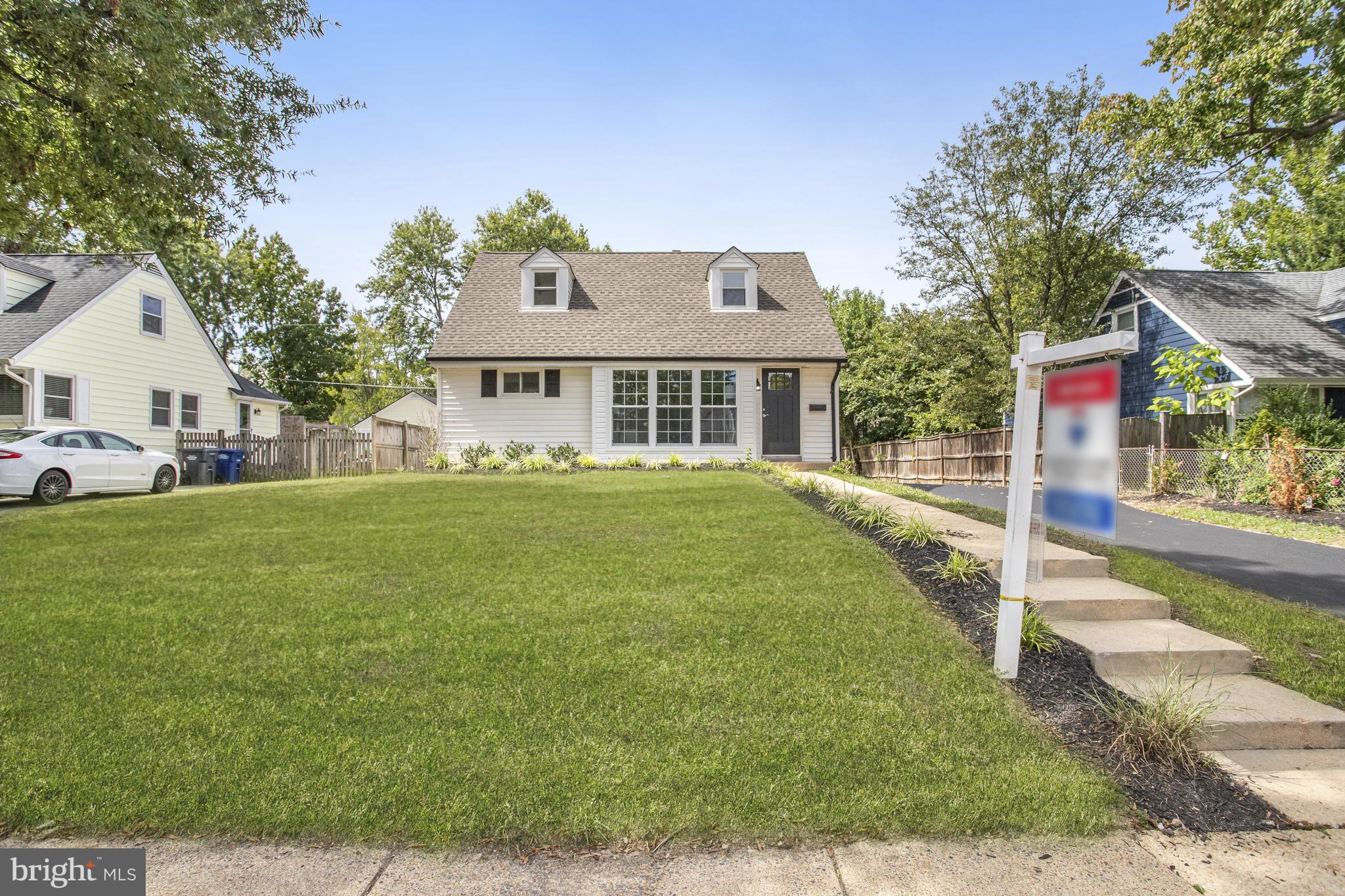 BUCKNELL MANOR - Residential Lease