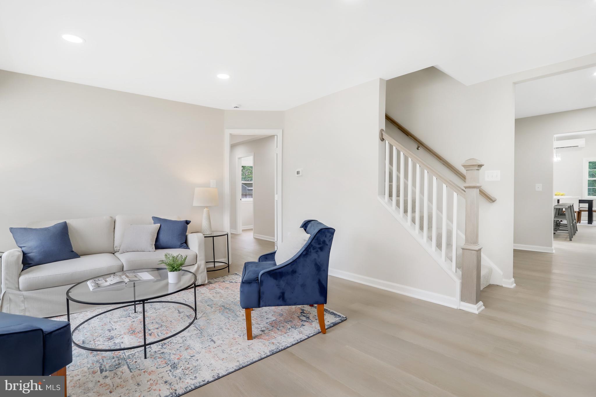 BUCKNELL MANOR - Residential Lease