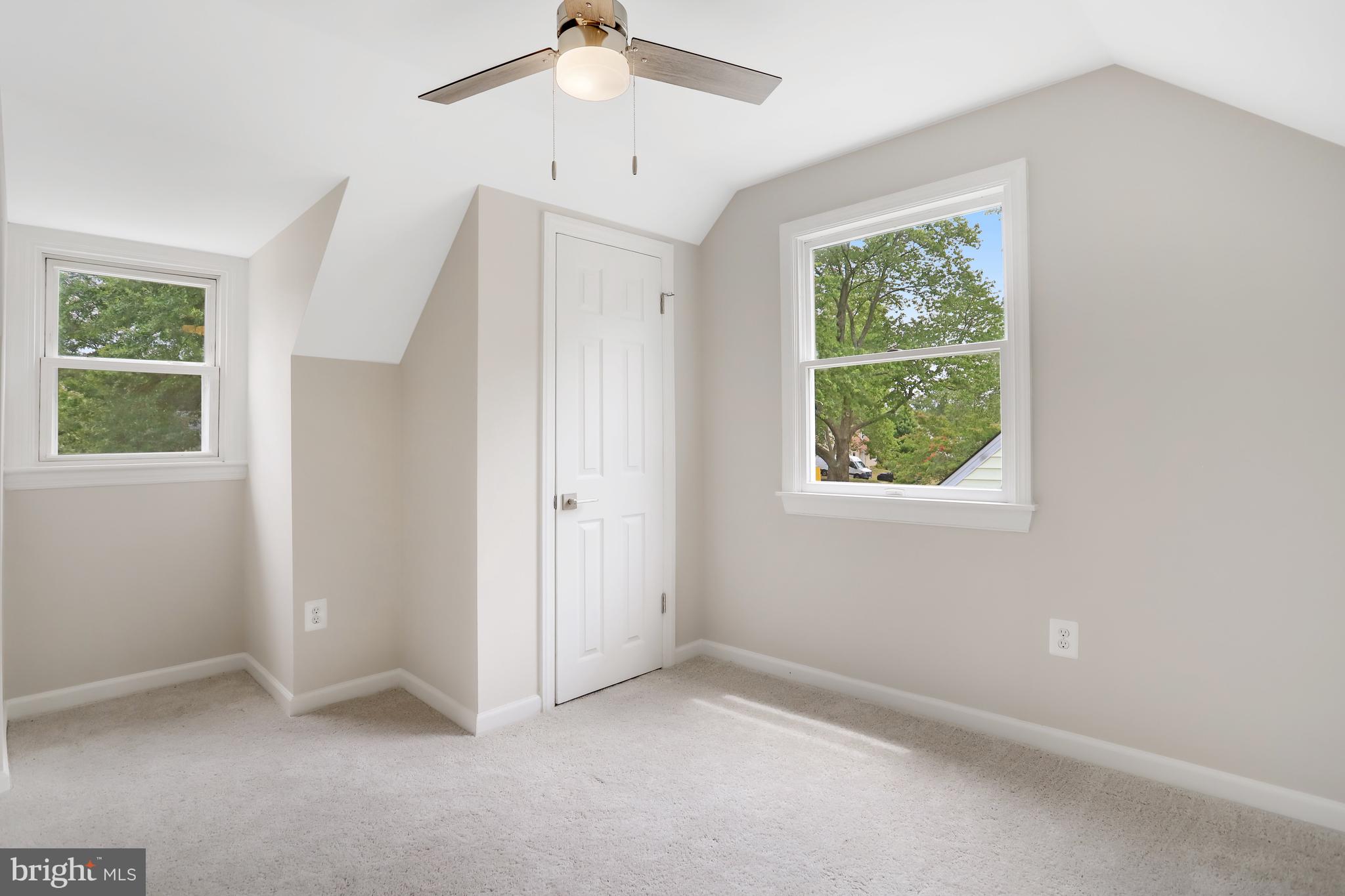 BUCKNELL MANOR - Residential Lease