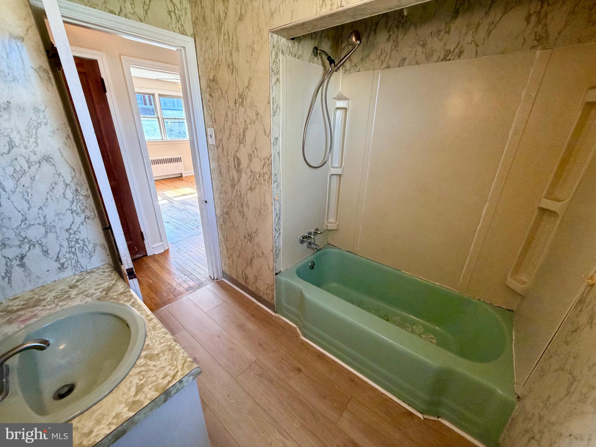 CORNWELL HGTS - Residential