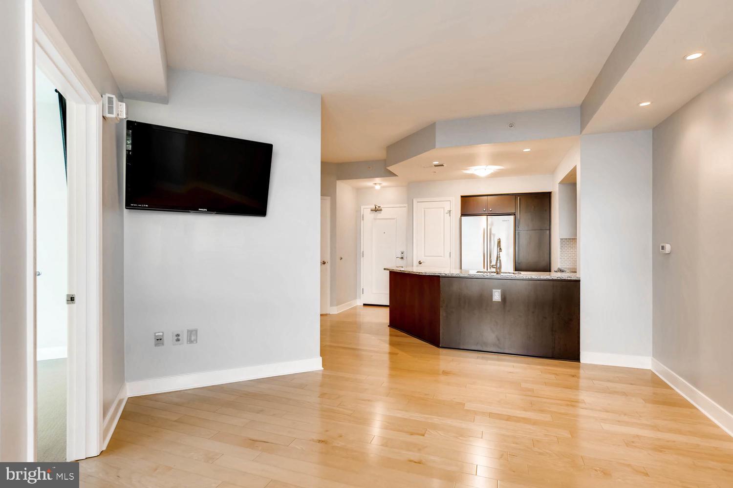 HARBOR EAST - Residential Lease