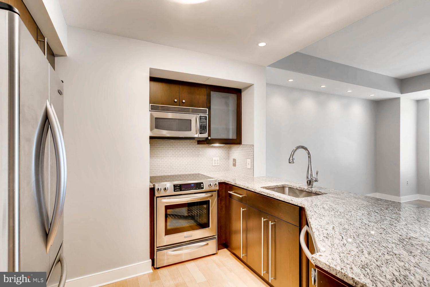 HARBOR EAST - Residential Lease