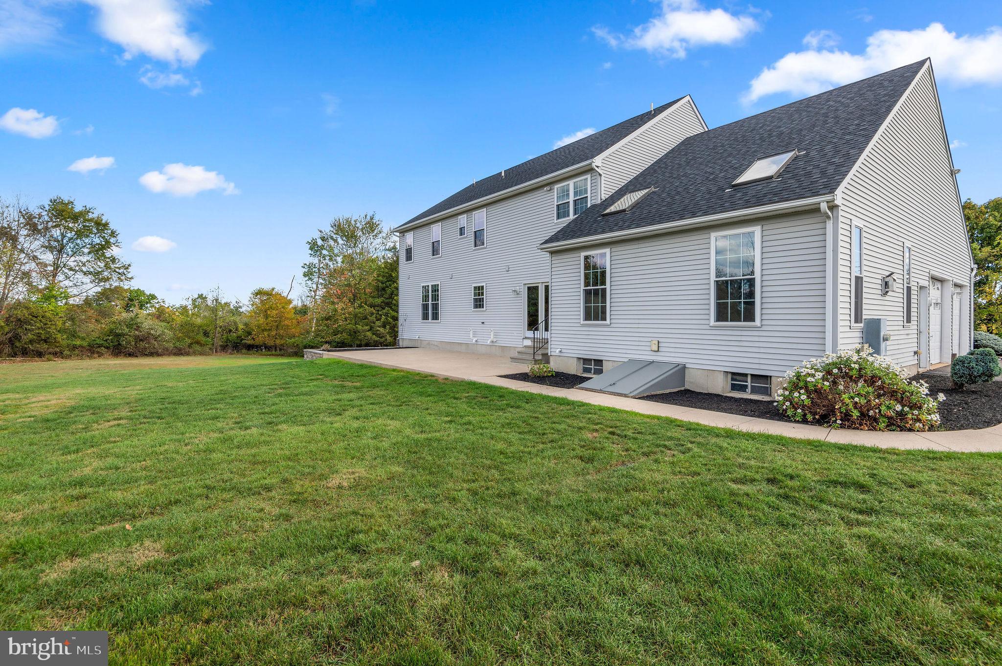 ANCHOR CROSSING - Residential