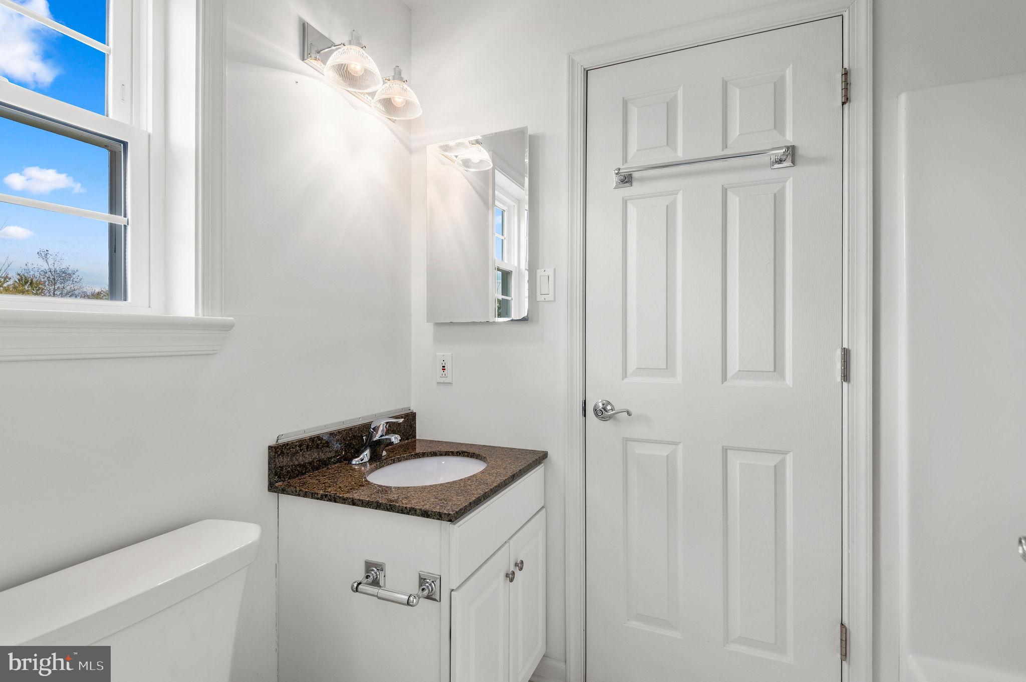 ANCHOR CROSSING - Residential