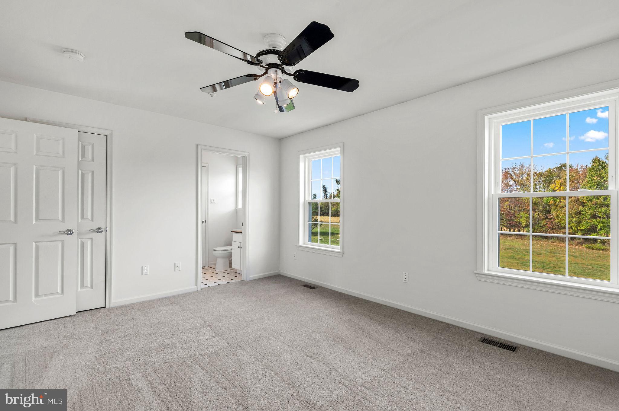 ANCHOR CROSSING - Residential