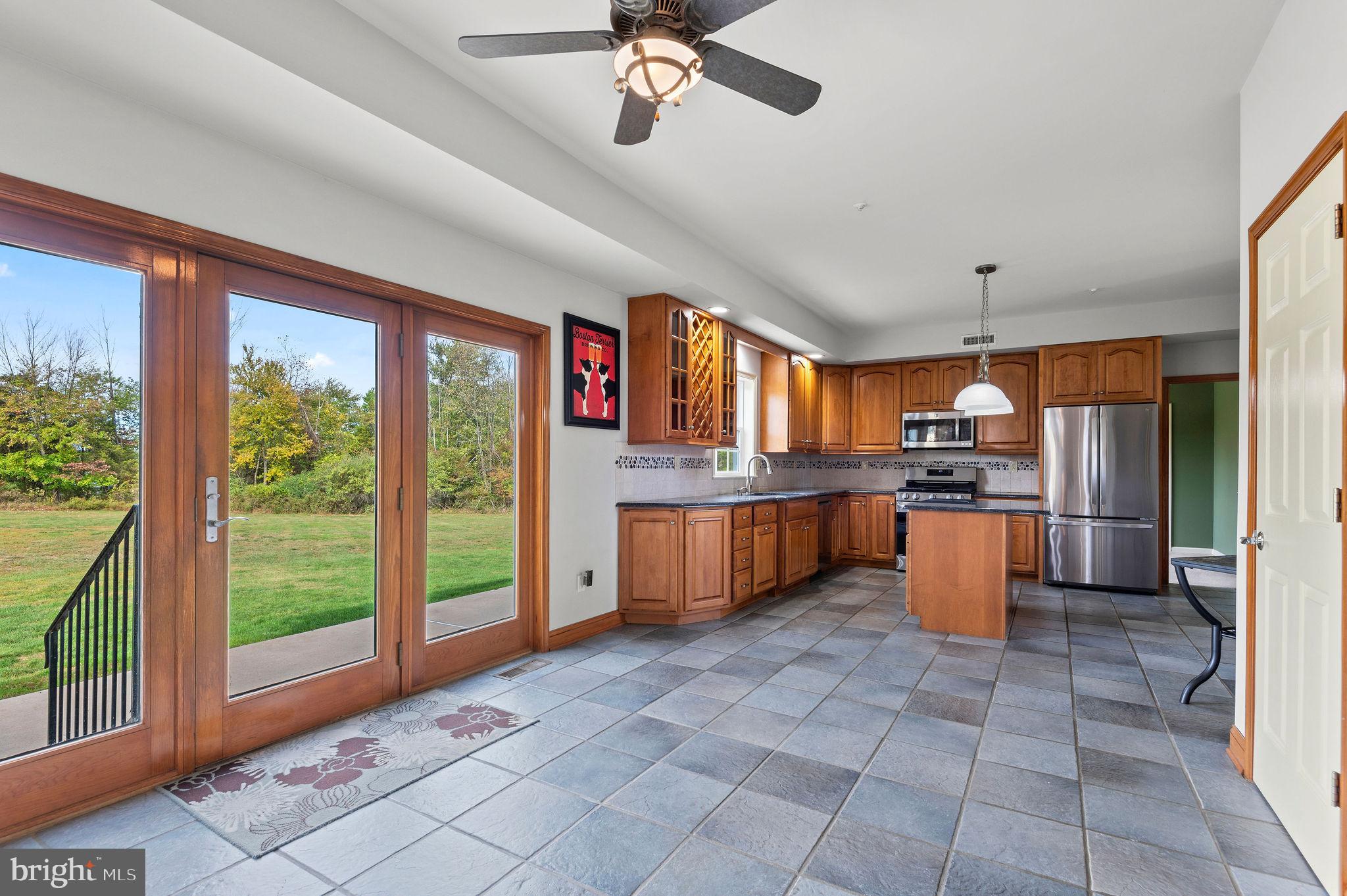 ANCHOR CROSSING - Residential