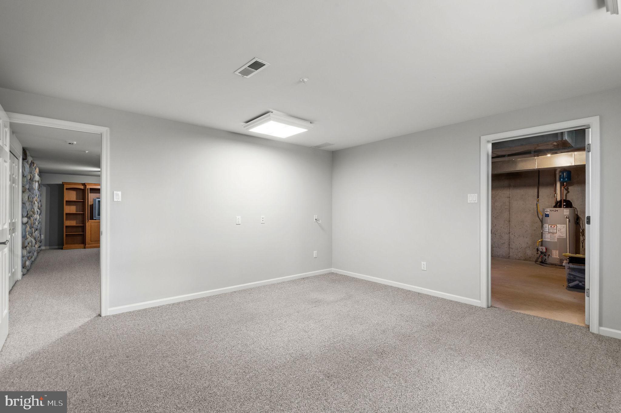 ANCHOR CROSSING - Residential