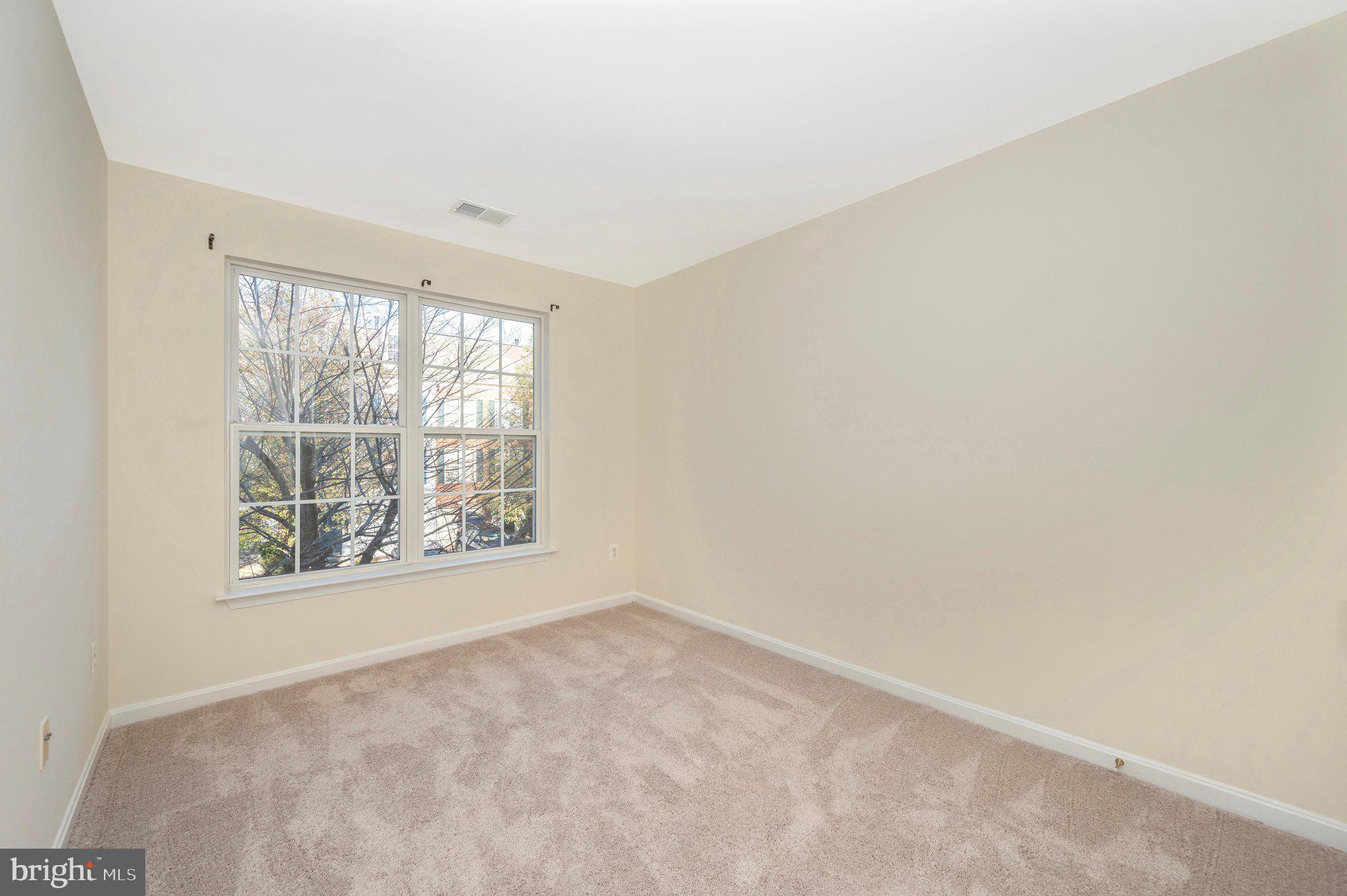 GERMANTOWN STATION - Residential Lease