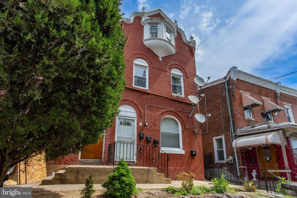 Additional image 3 of 1633 Wakeling Street Unit 2, Philadelphia, PA 19124