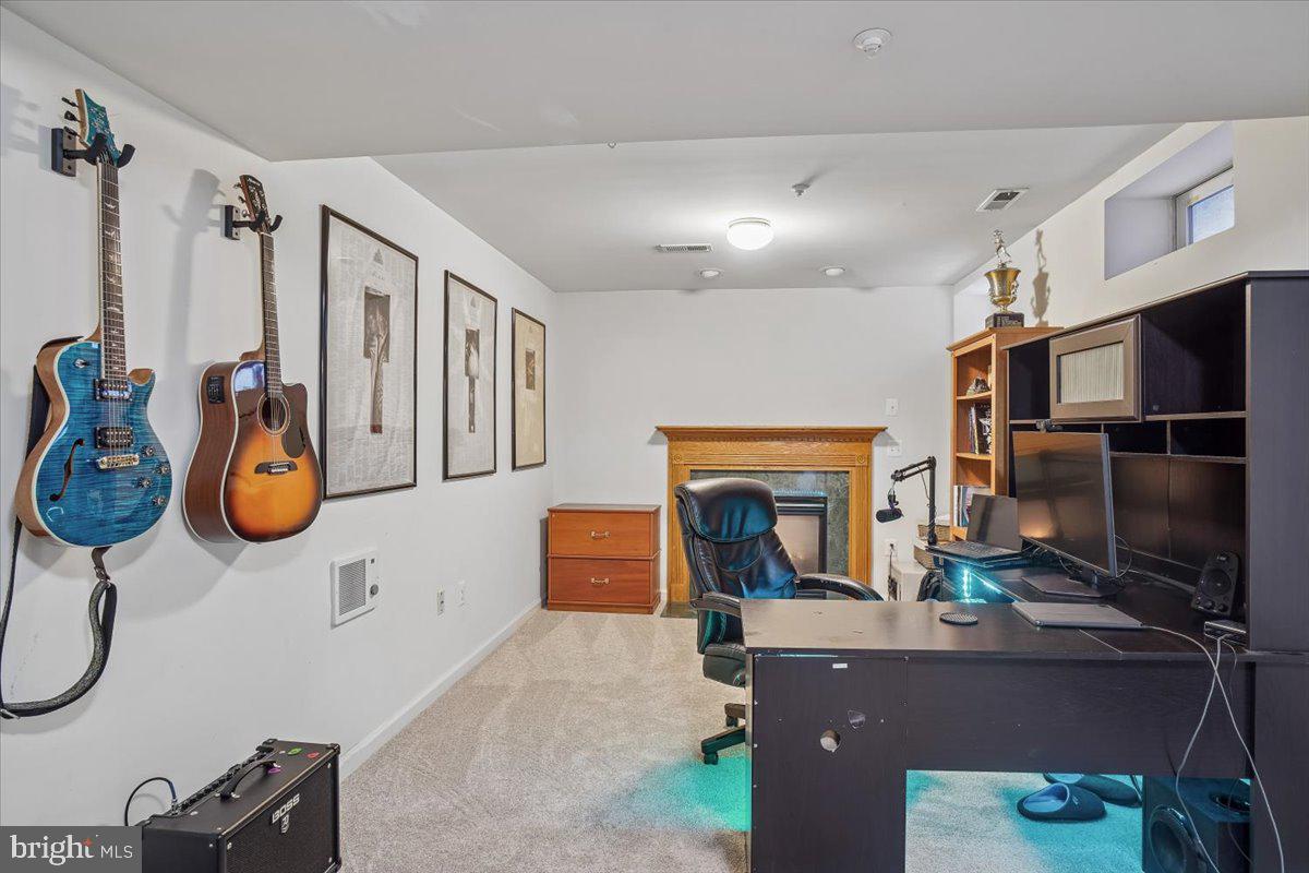 DEARBOUGHT - Residential