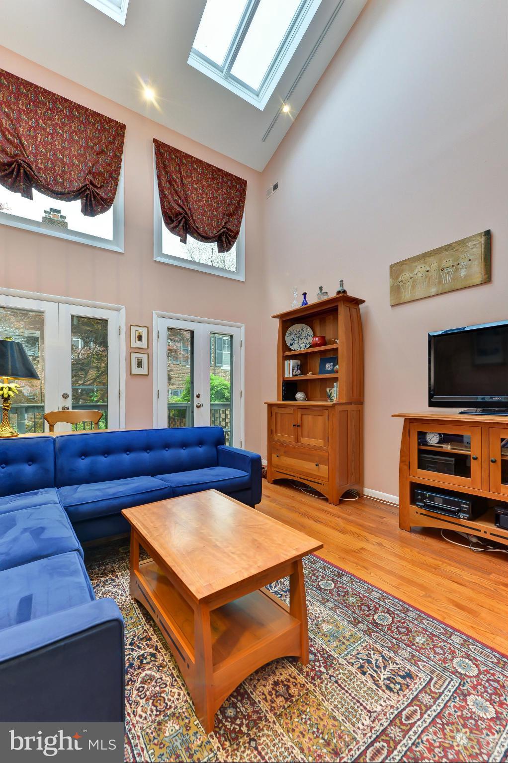 OLD TOWN - Residential