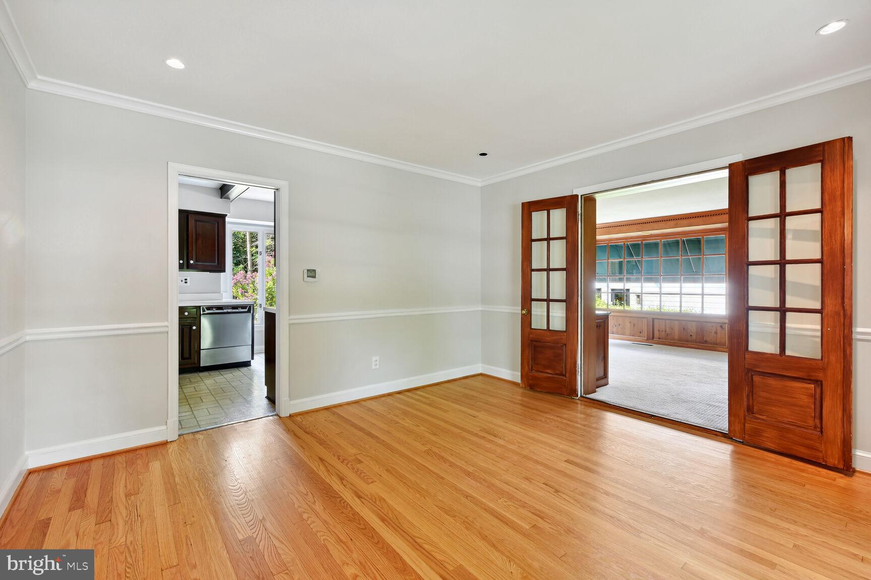 WESTMORELAND HILLS - Residential