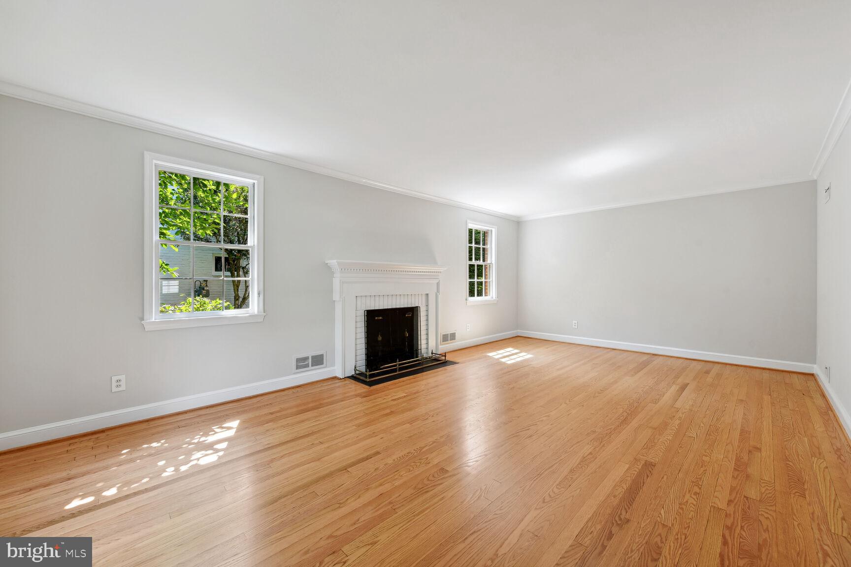 WESTMORELAND HILLS - Residential