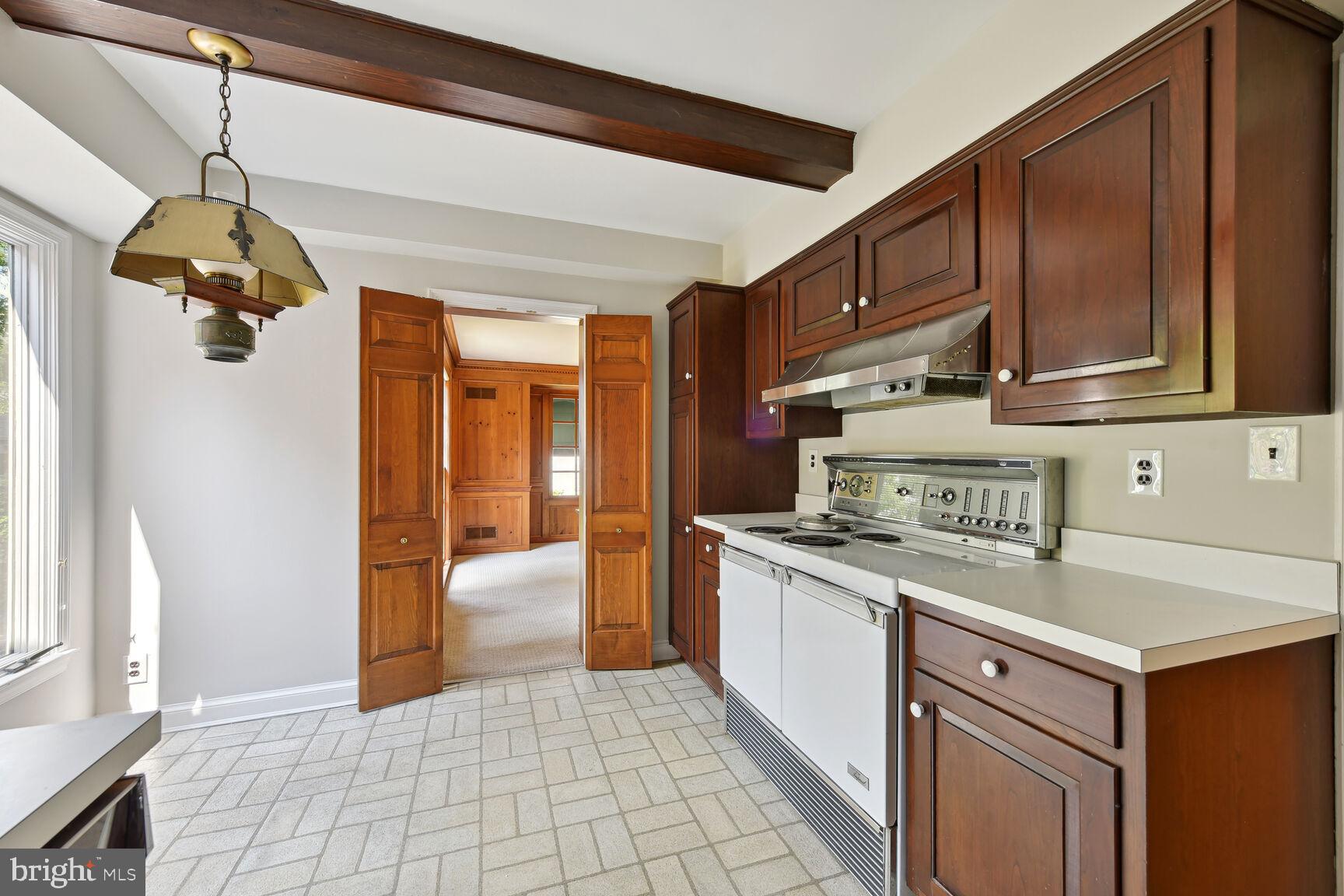 WESTMORELAND HILLS - Residential