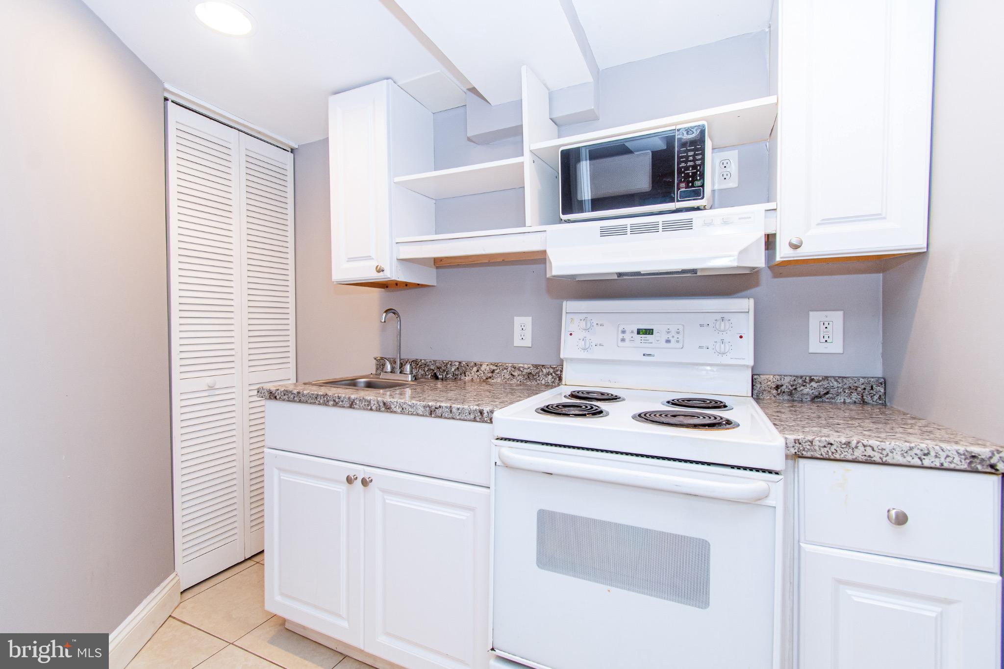 NORTHWOOD - Residential Lease