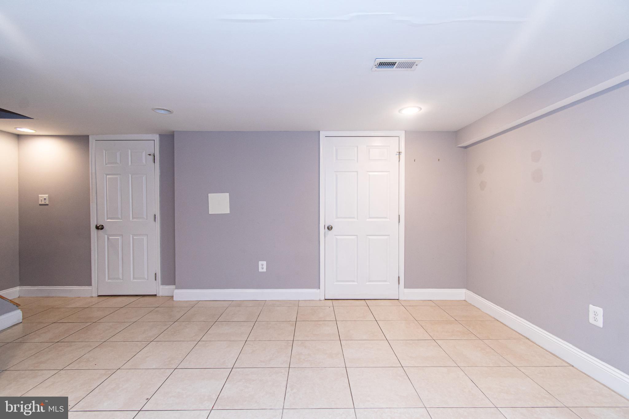 NORTHWOOD - Residential Lease