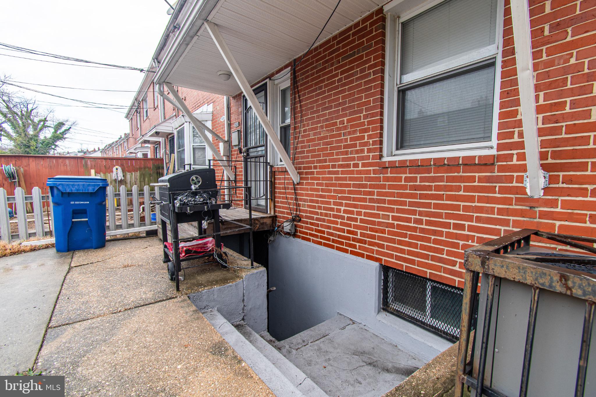 NORTHWOOD - Residential Lease