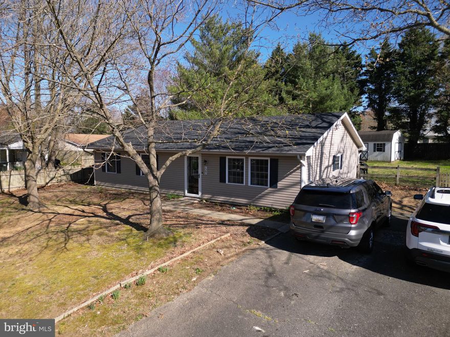 This beautifully updated 3-bedroom, 2-bathroom home offers both comfort and convenience. The spacious primary bedroom features a primary bathroom and a large closet. The home boasts new flooring, a completely renovated hallway bathroom, and a stunning new kitchen with stainless steel appliances and elegant quartz countertops.

A new roof was installed in 2023, adding peace of mind for years. Situated just minutes from the downtown area, this home offers easy access to local shops, dining, and other amenities. Whether you’re relaxing in the cozy living spaces or enjoying the vibrant nearby community, this home is a perfect blend of modern comfort and convenience.