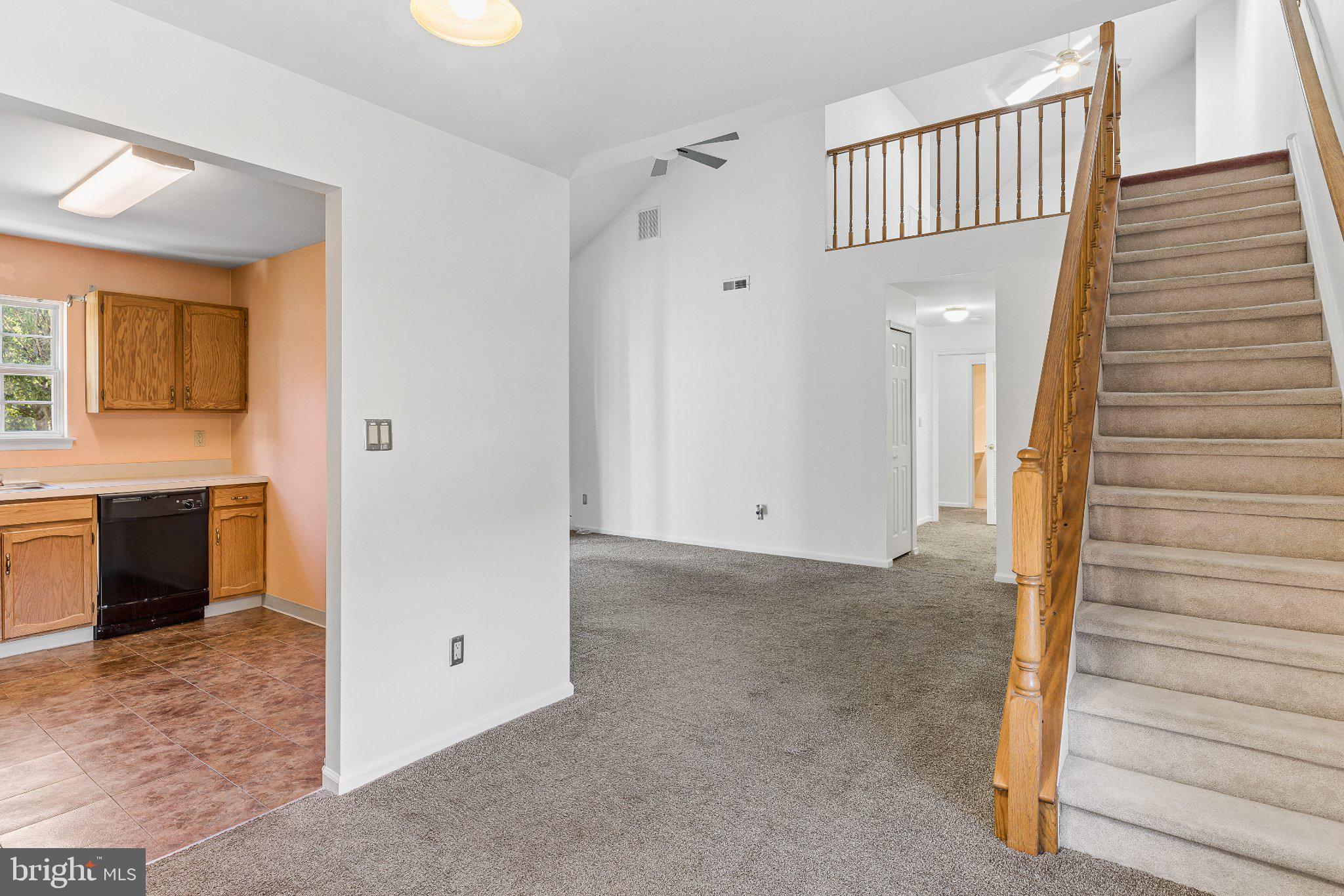 220 STEEPLECHASE COURT