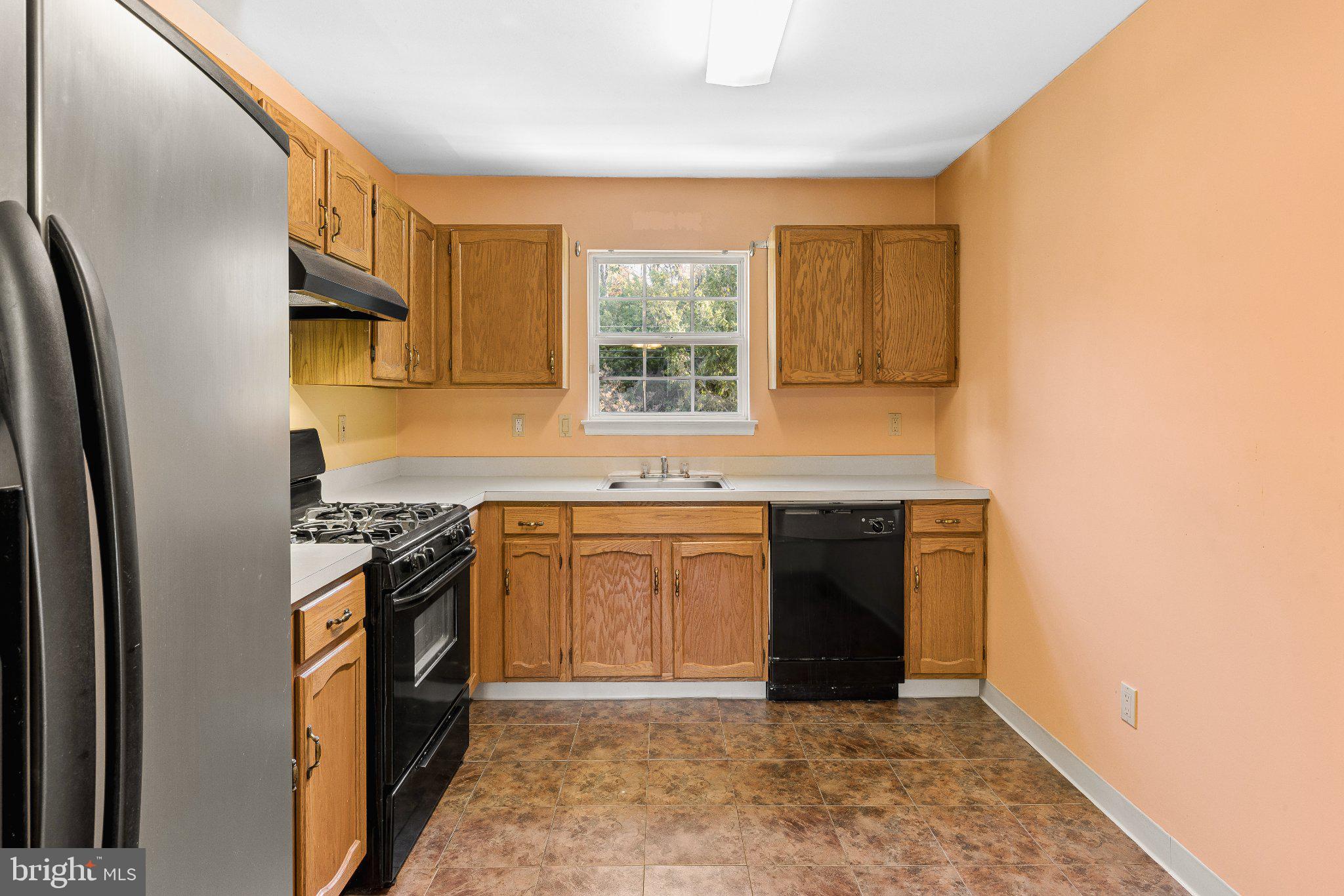 220 STEEPLECHASE COURT