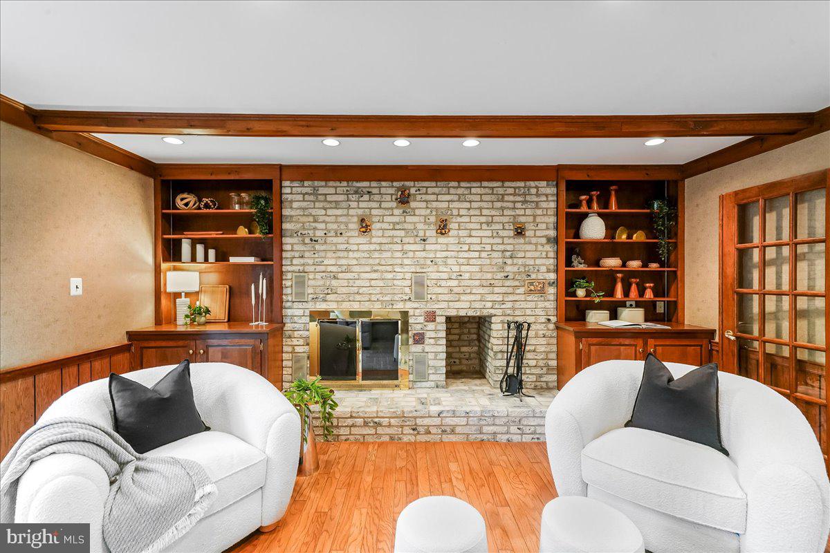 PENNOCK WOODS - Residential