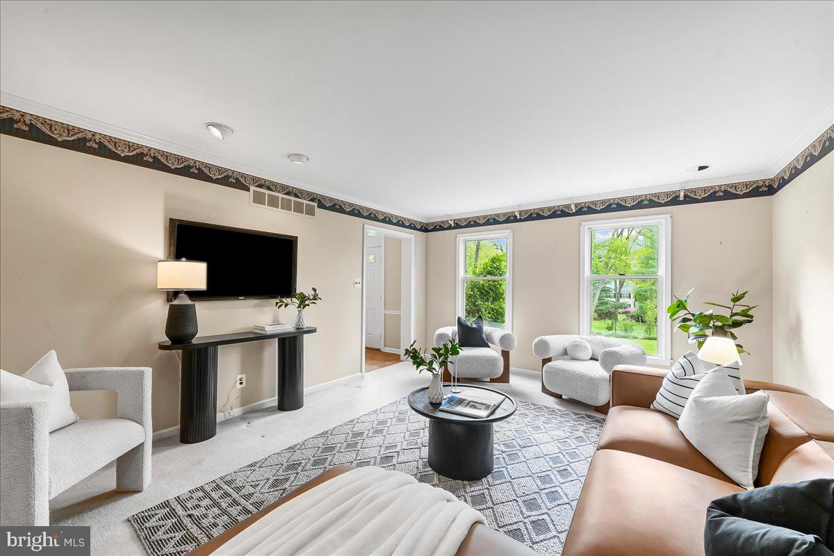 PENNOCK WOODS - Residential