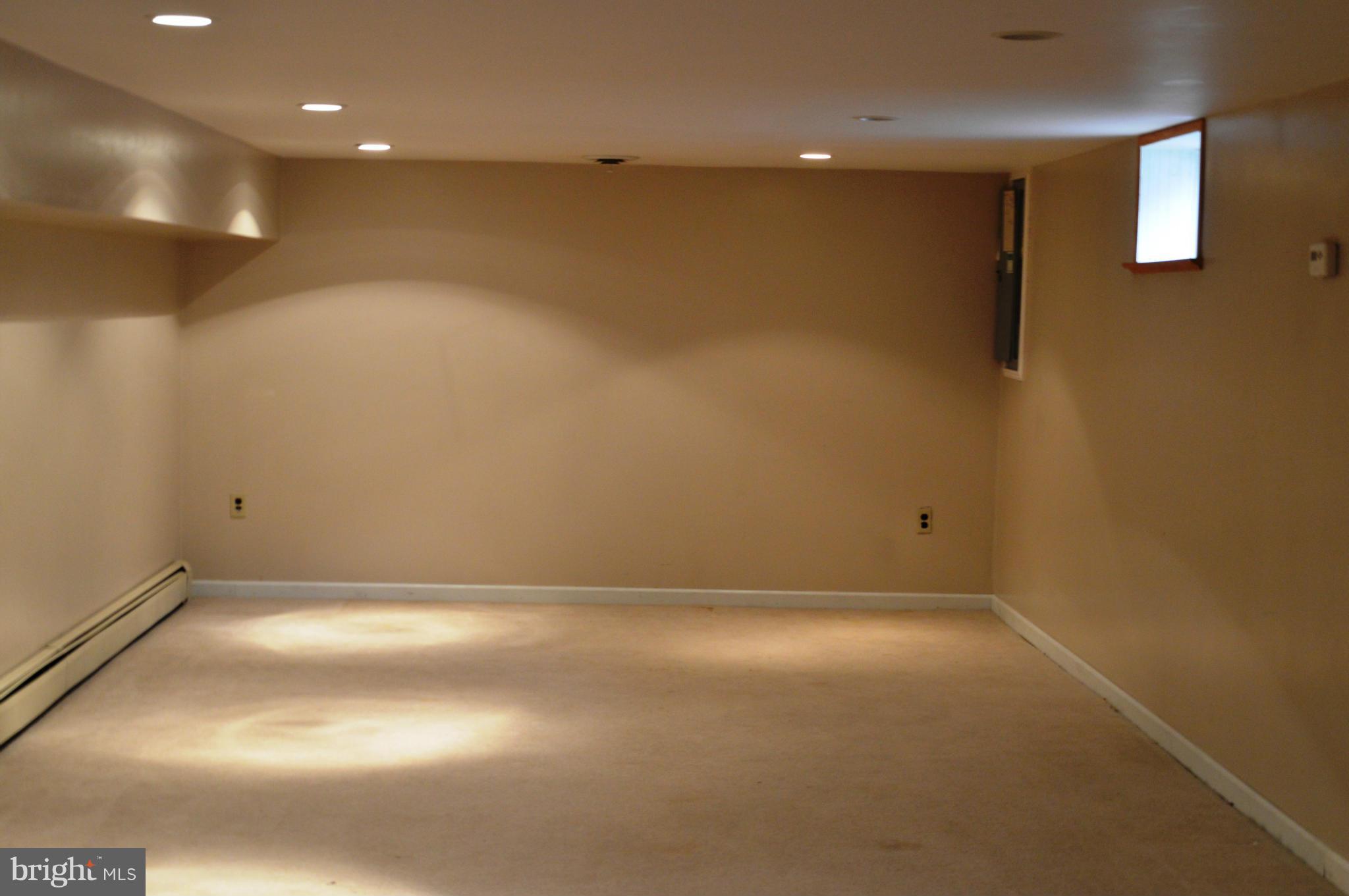 RIVIERA BEACH - Residential