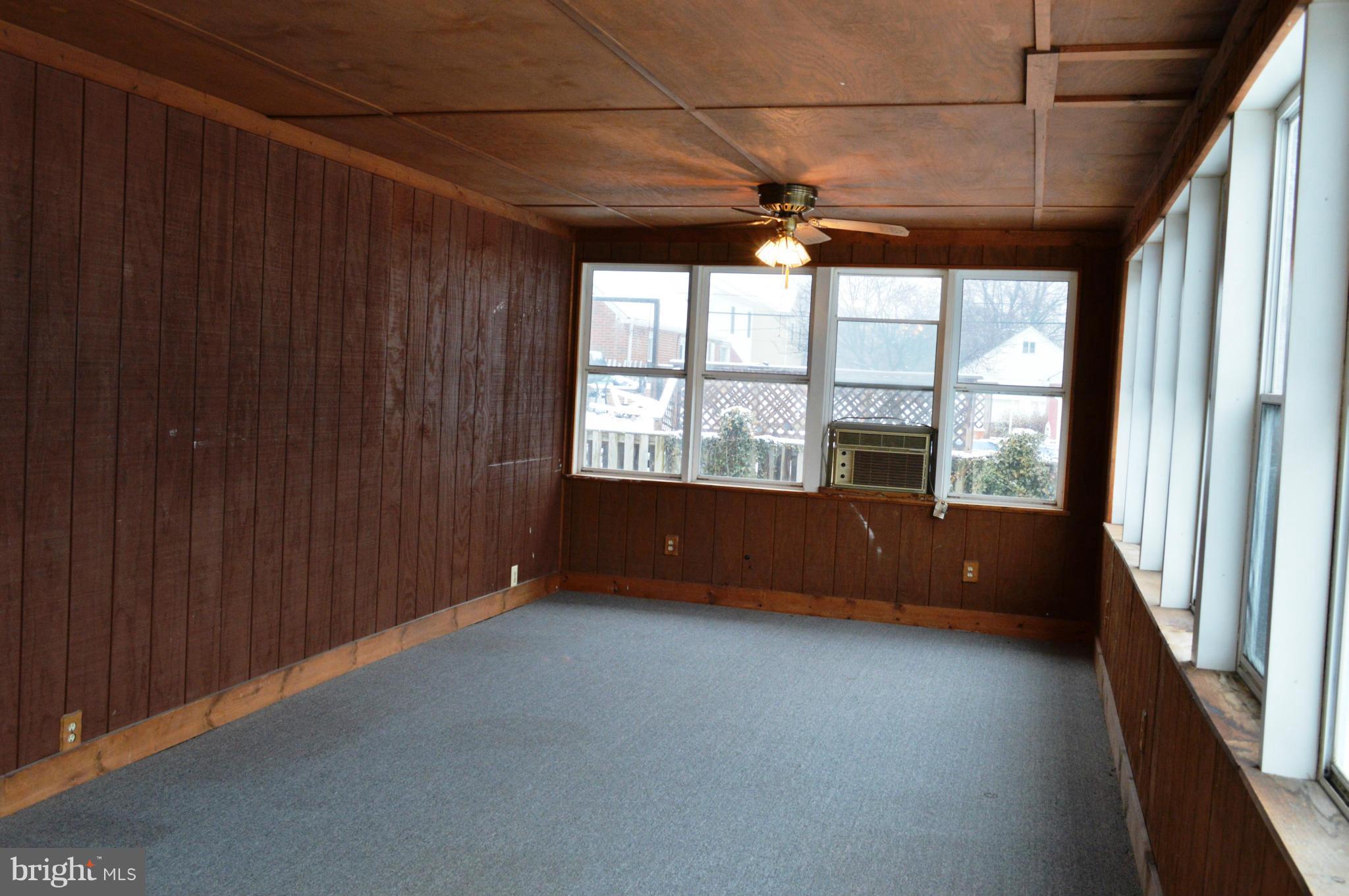 RIVIERA BEACH - Residential