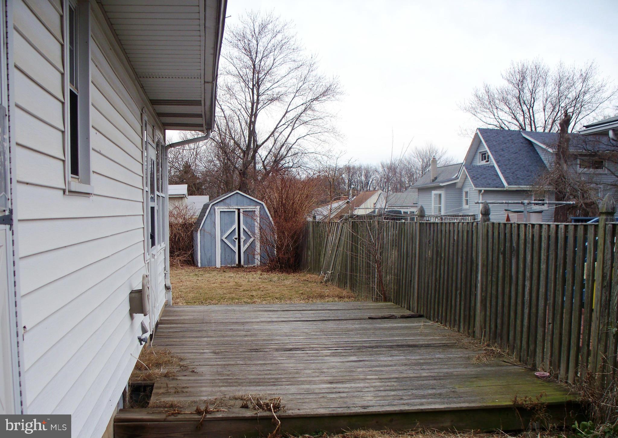 RIVIERA BEACH - Residential