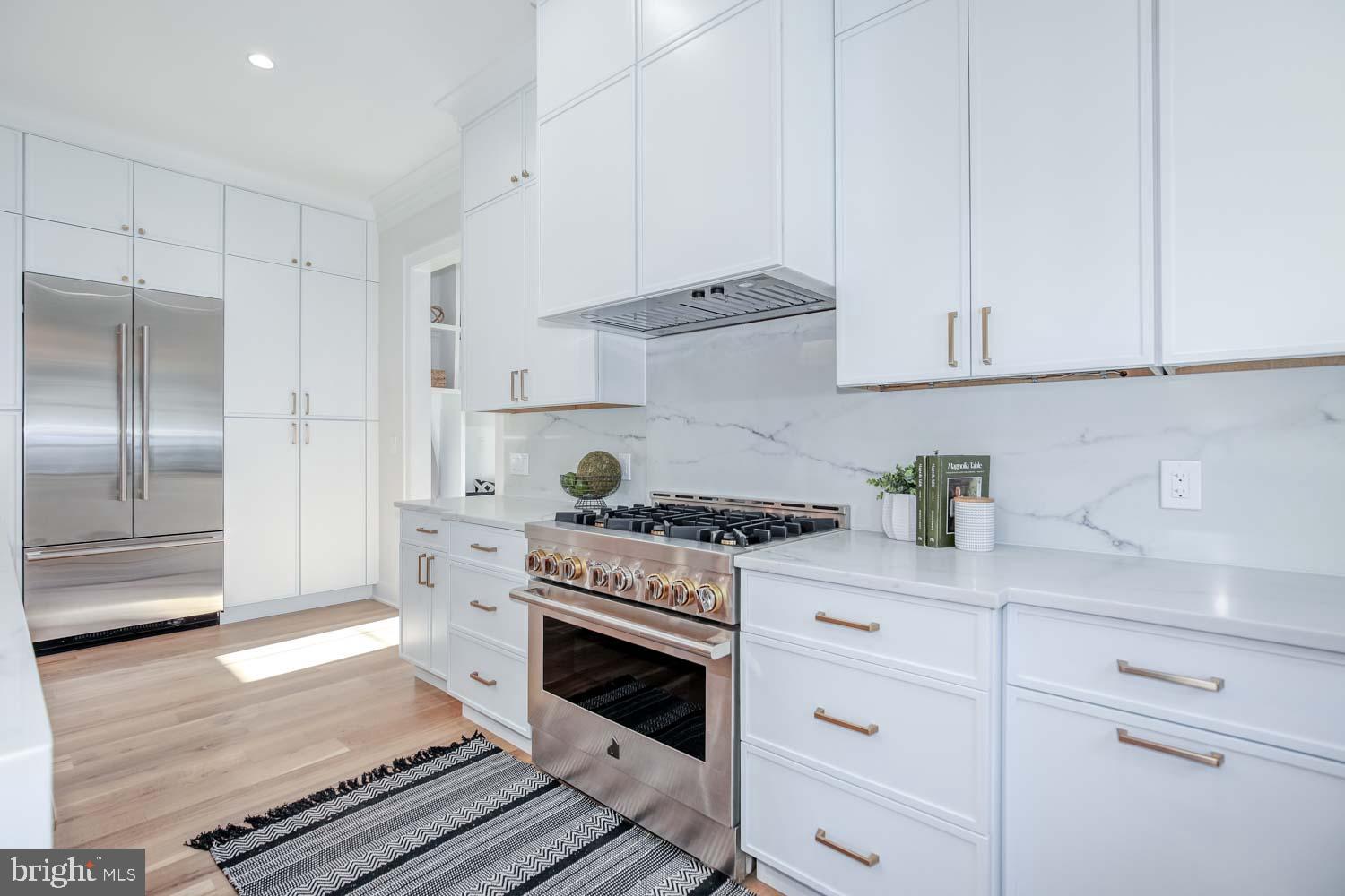 DEVONSHIRE - Residential