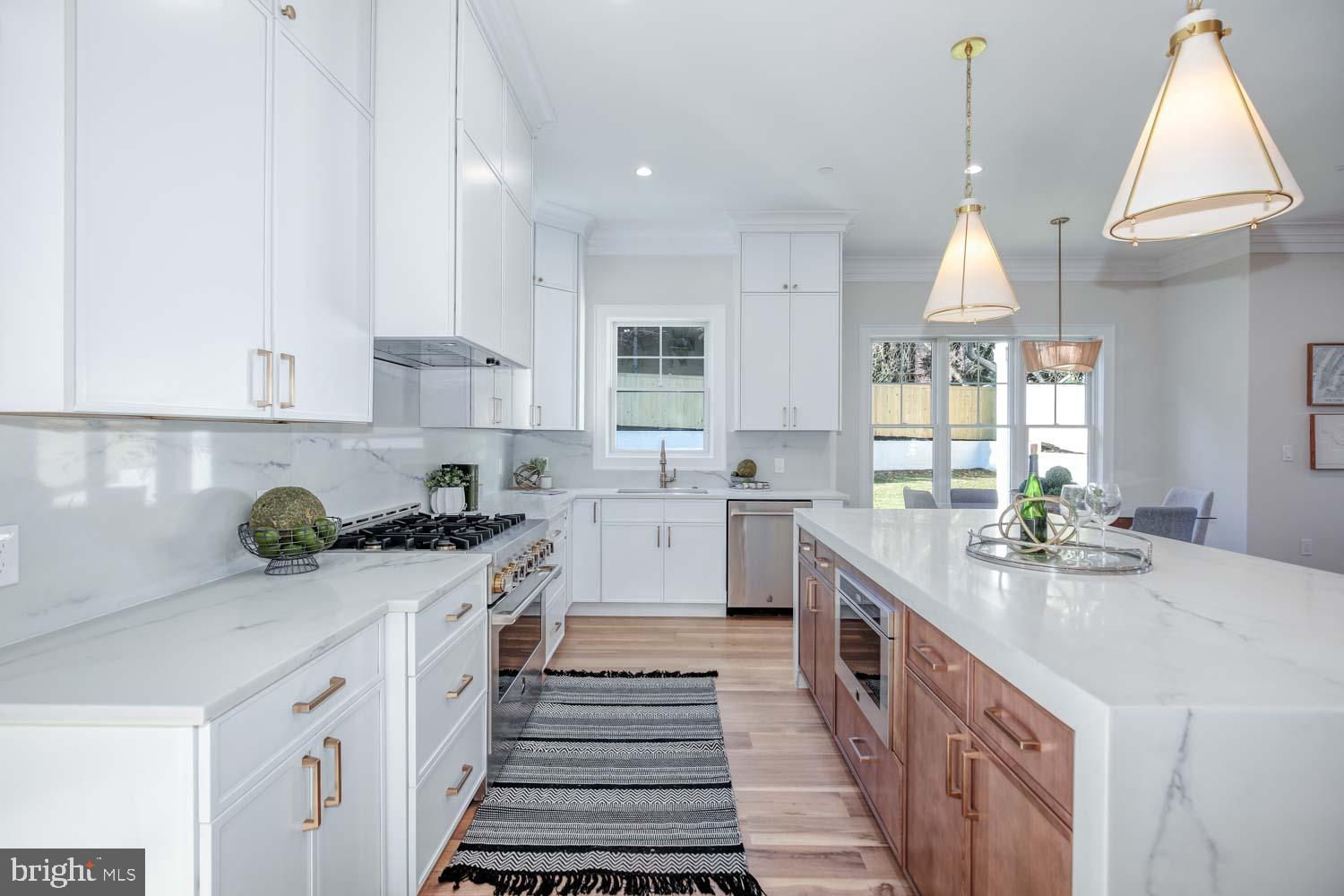 DEVONSHIRE - Residential