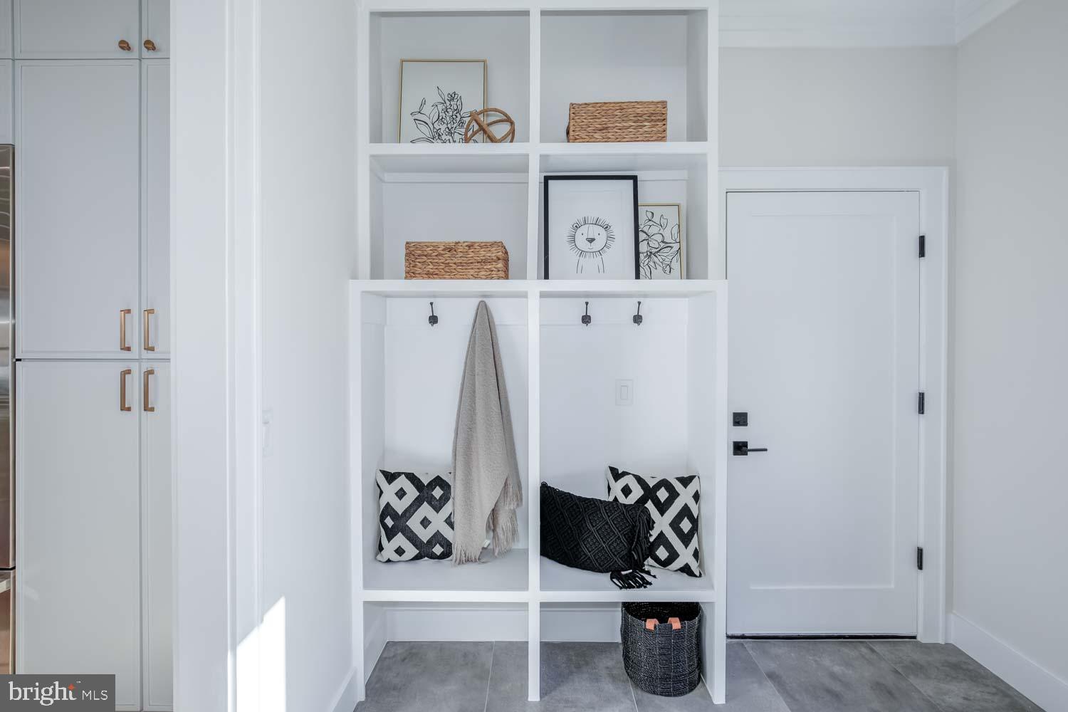 DEVONSHIRE - Residential