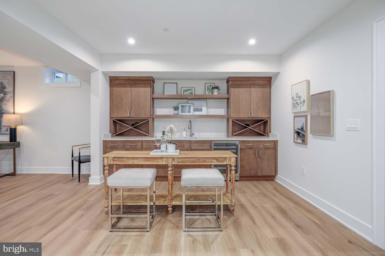 DEVONSHIRE - Residential