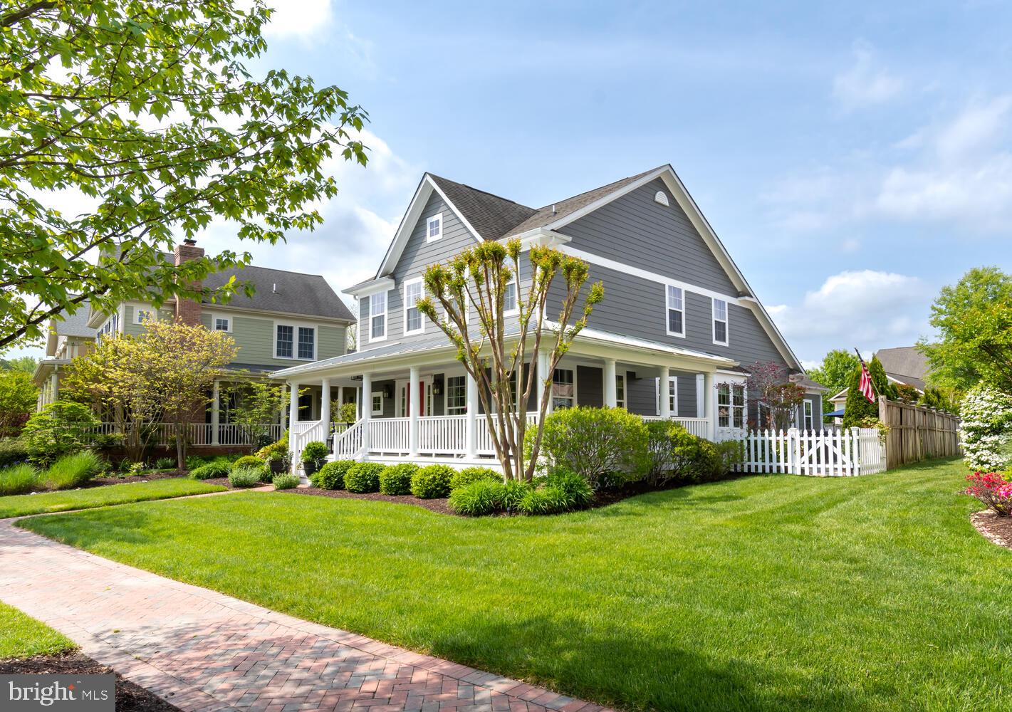 EASTON VILLAGE - Residential