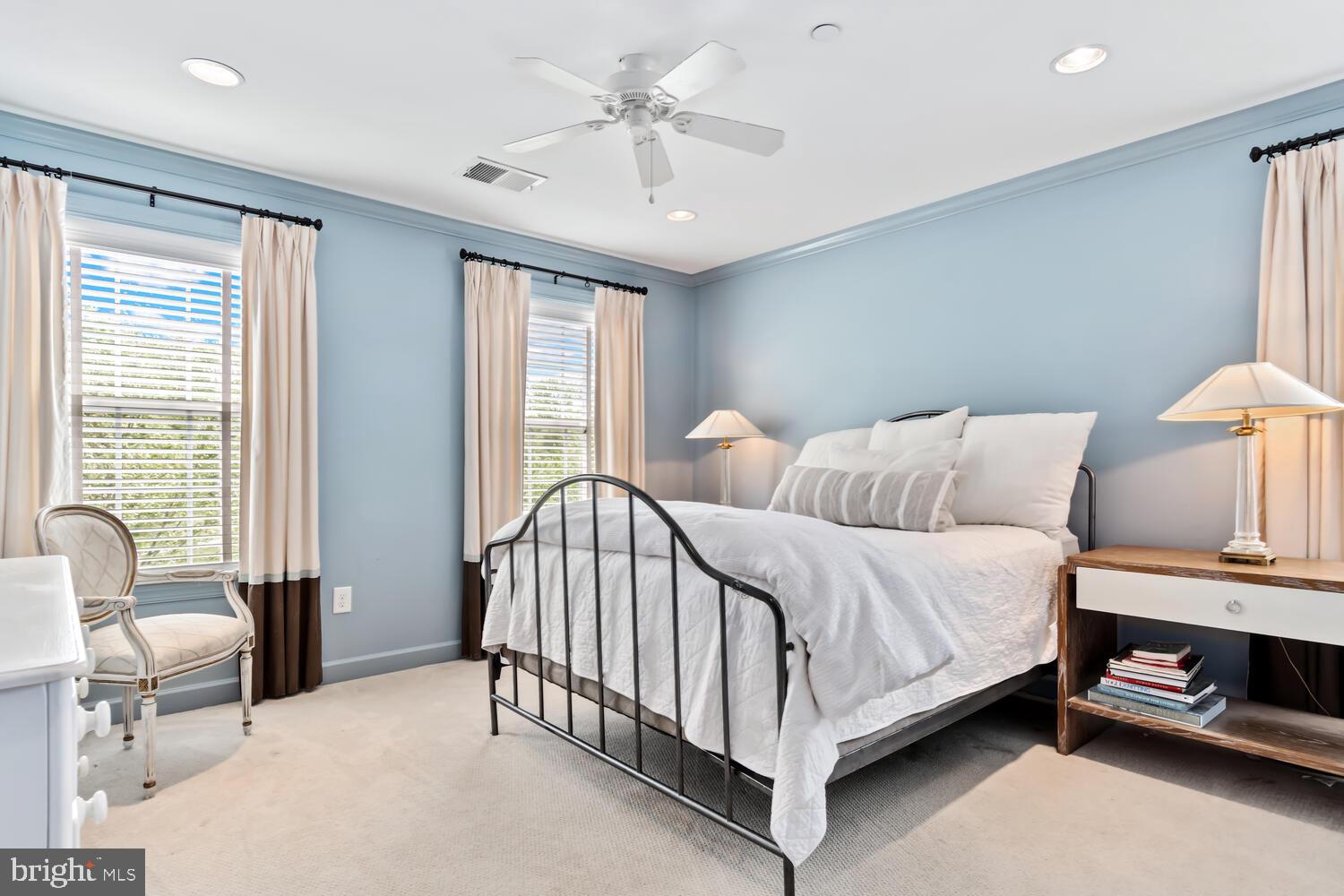 EASTON VILLAGE - Residential