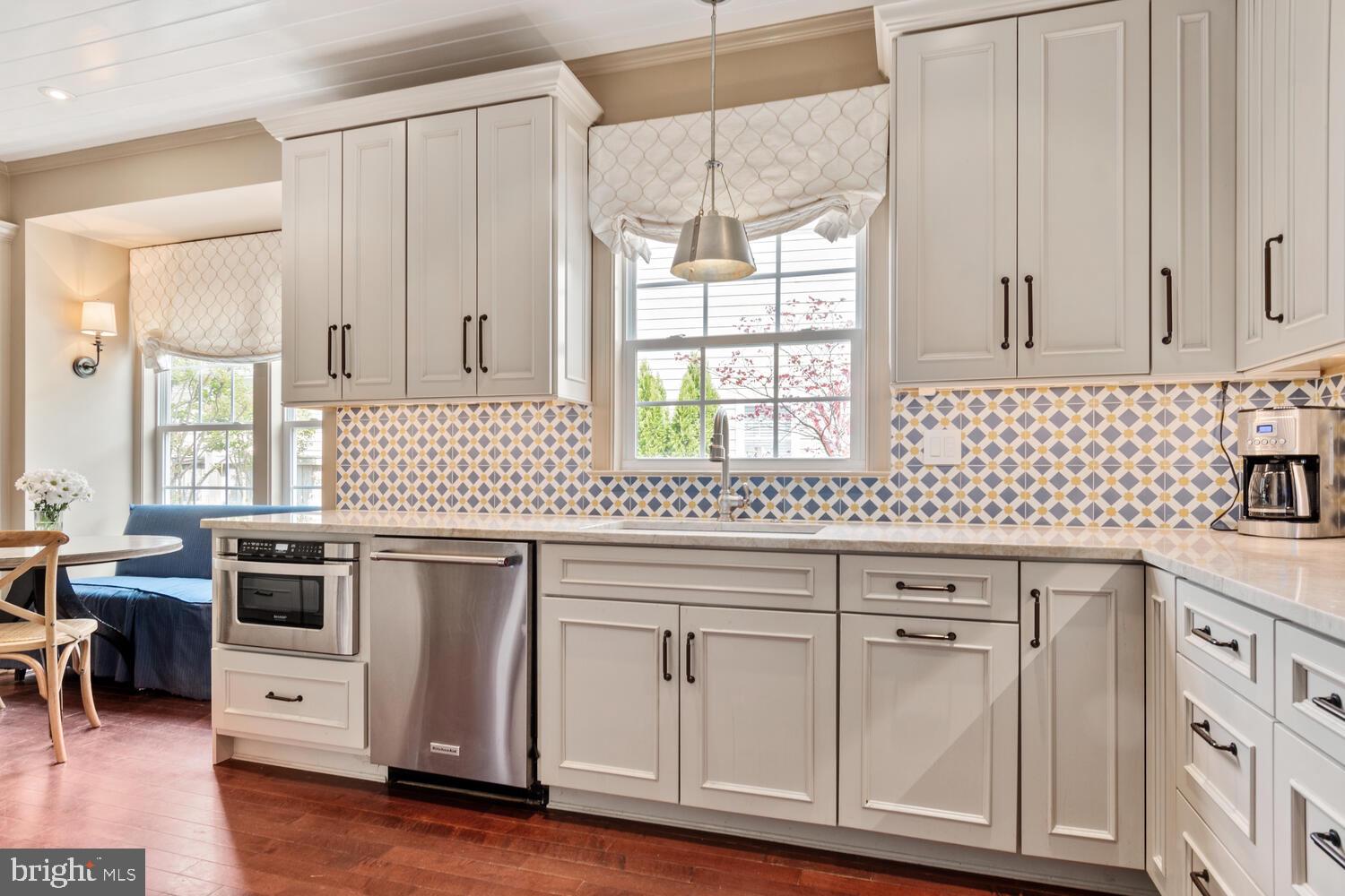 EASTON VILLAGE - Residential