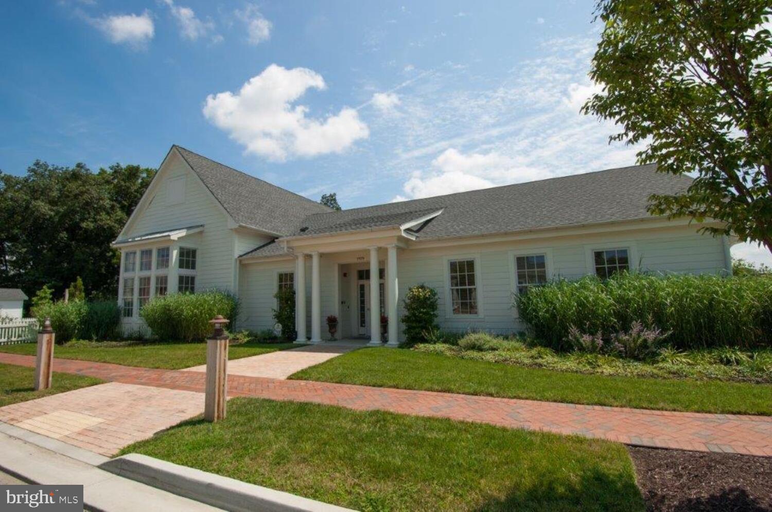 EASTON VILLAGE - Residential