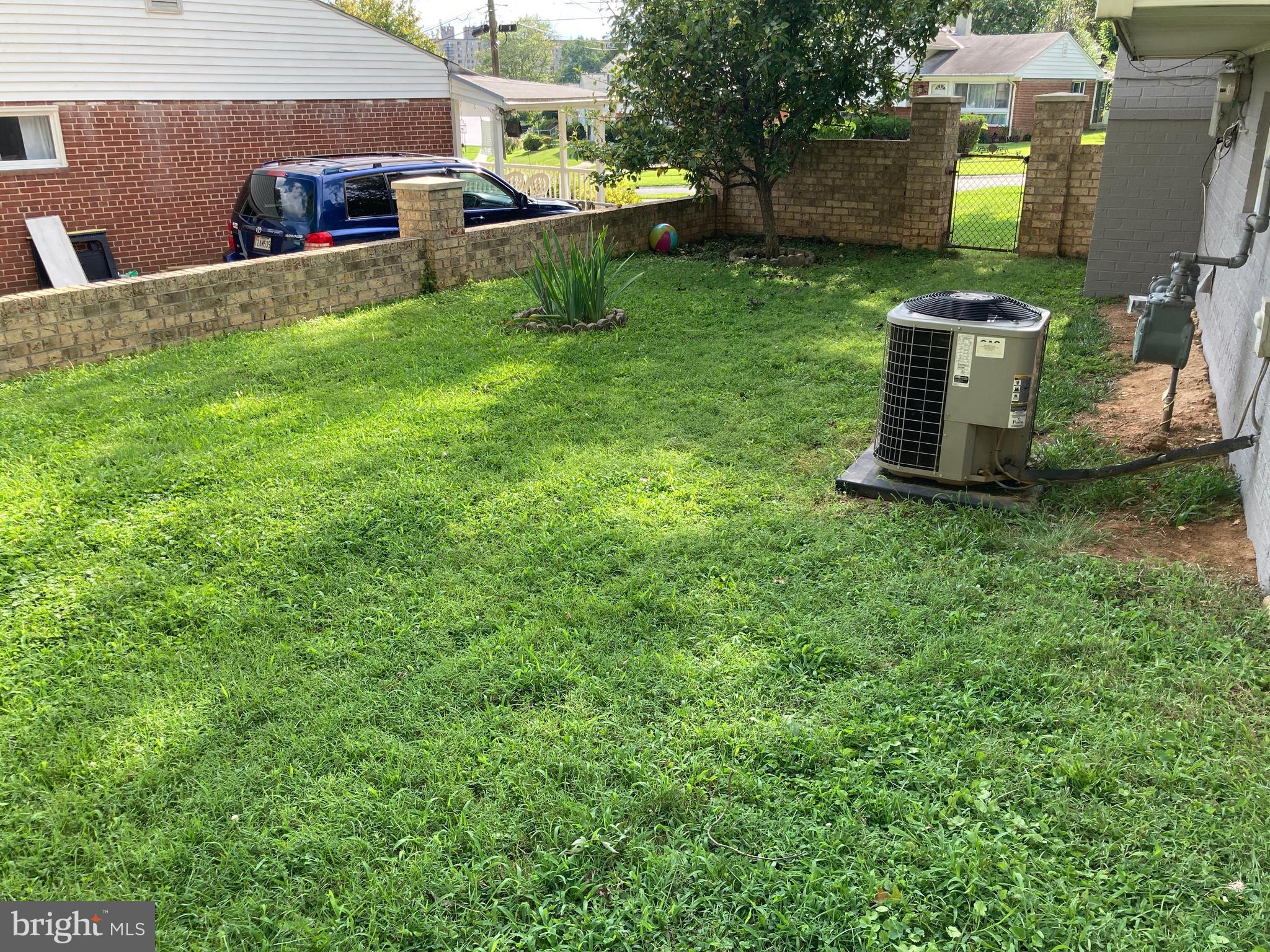 WHEATON WOODS - Residential Lease