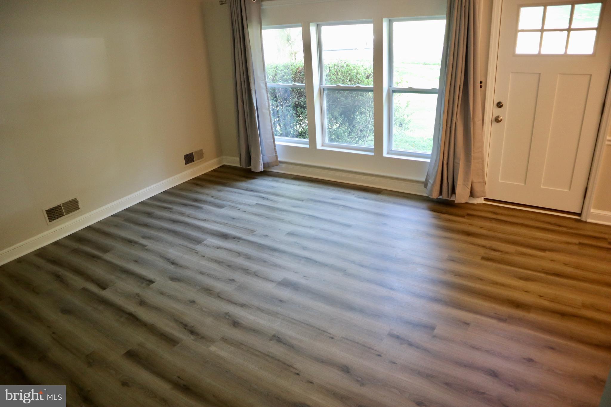 WHEATON WOODS - Residential Lease