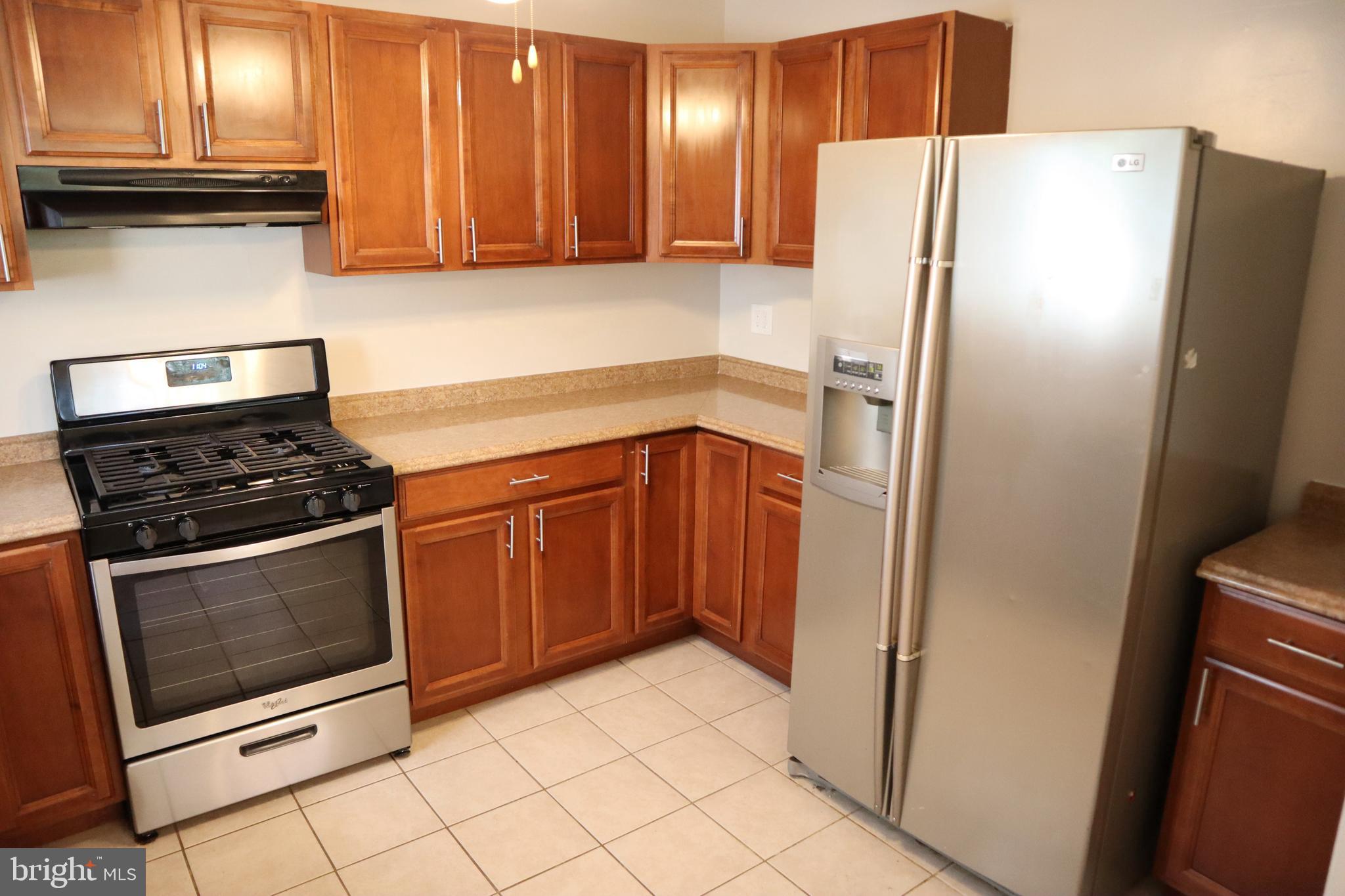 WHEATON WOODS - Residential Lease